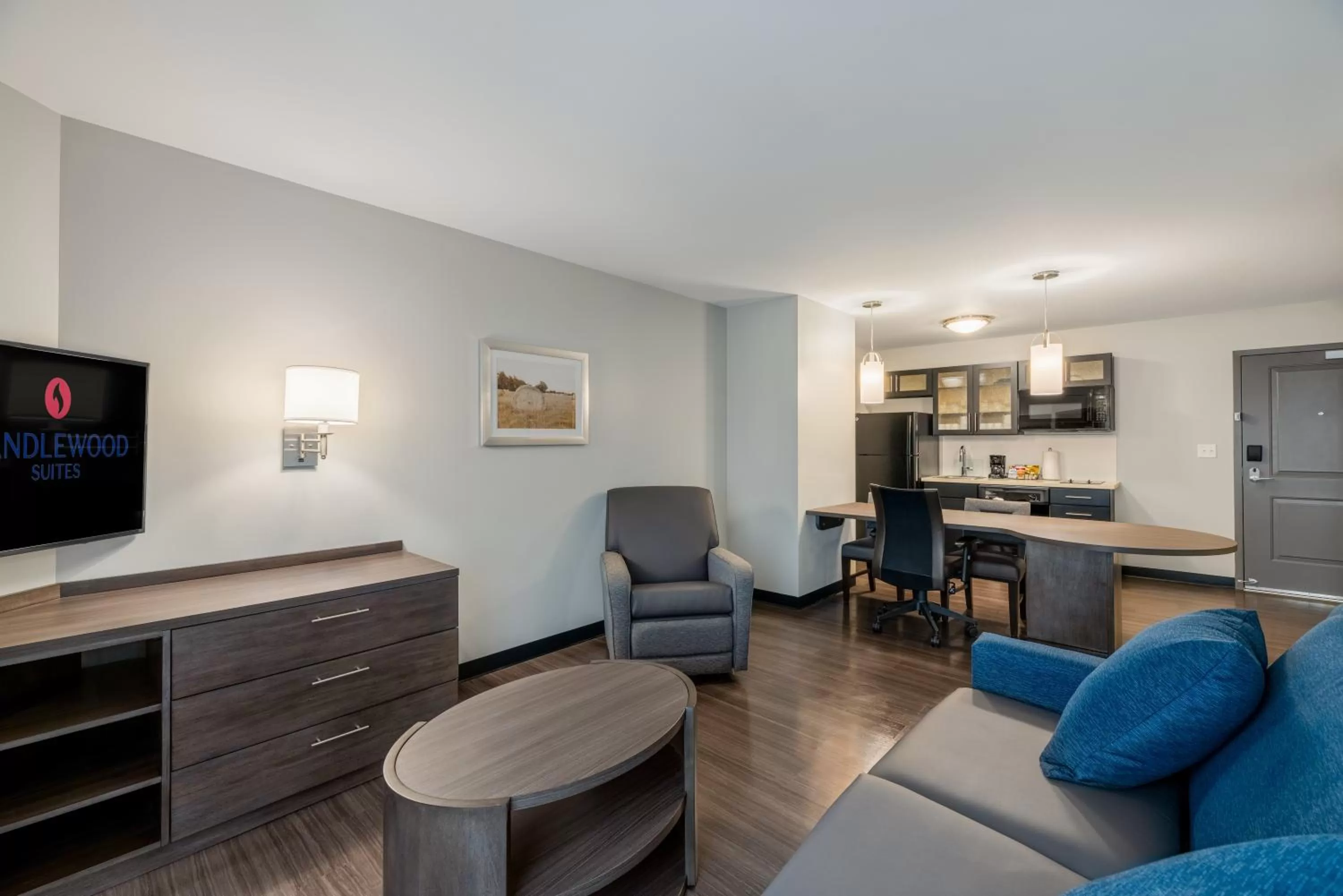 Photo of the whole room in Candlewood Suites Cookeville by IHG