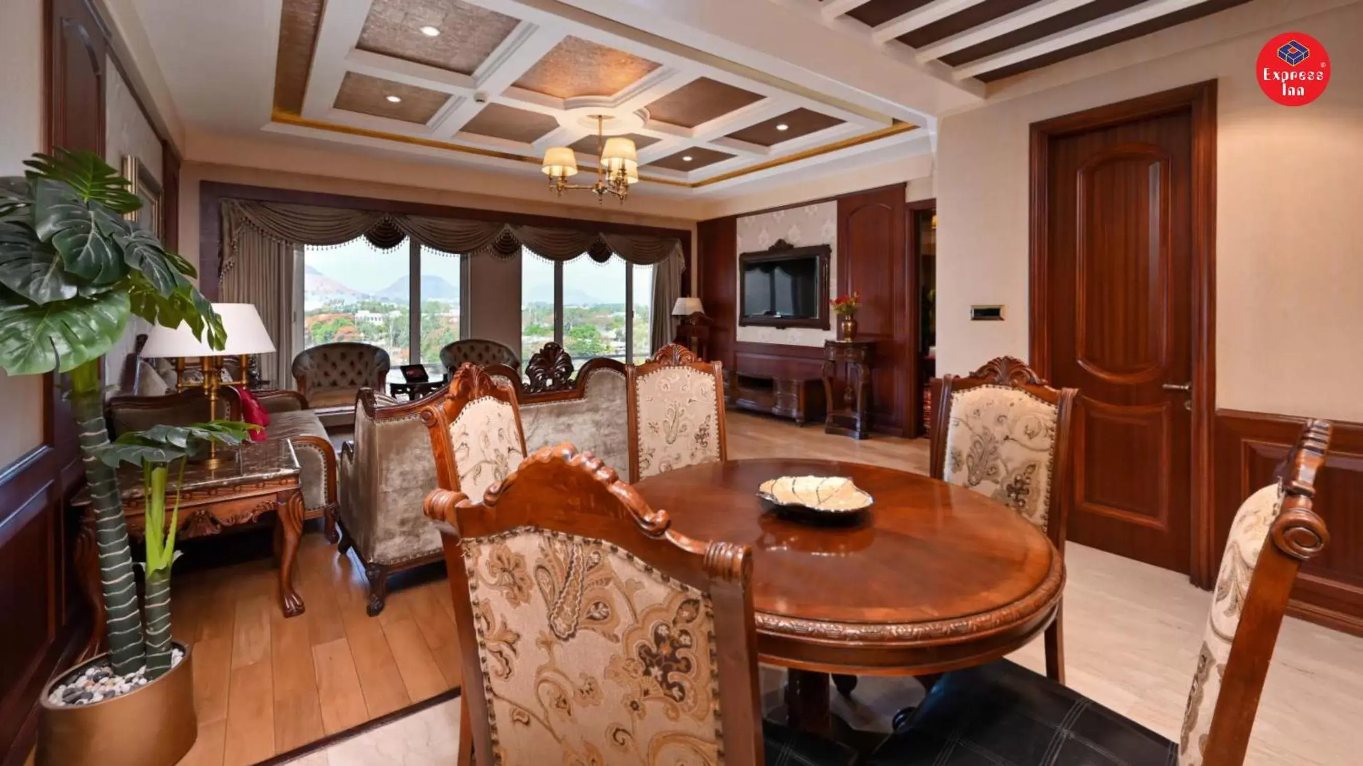 Seating area in Express Inn The Business Luxury Hotel