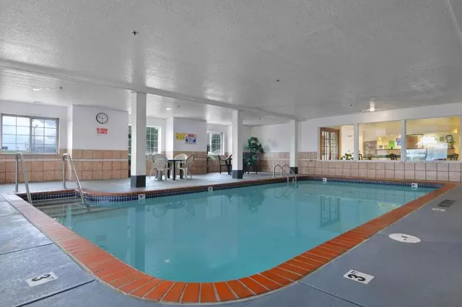 Swimming Pool in Microtel Inn & Suites by Wyndham Oklahoma City Airport