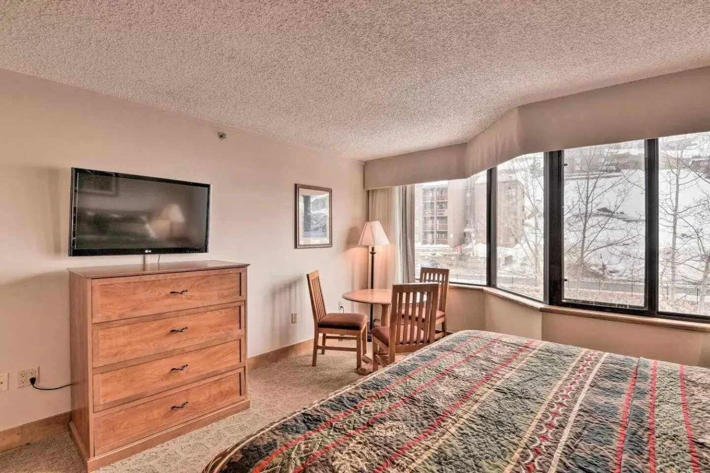 TV and multimedia, Bed in Grand Lodge TV and multimedia, Bed in Grand Lodge