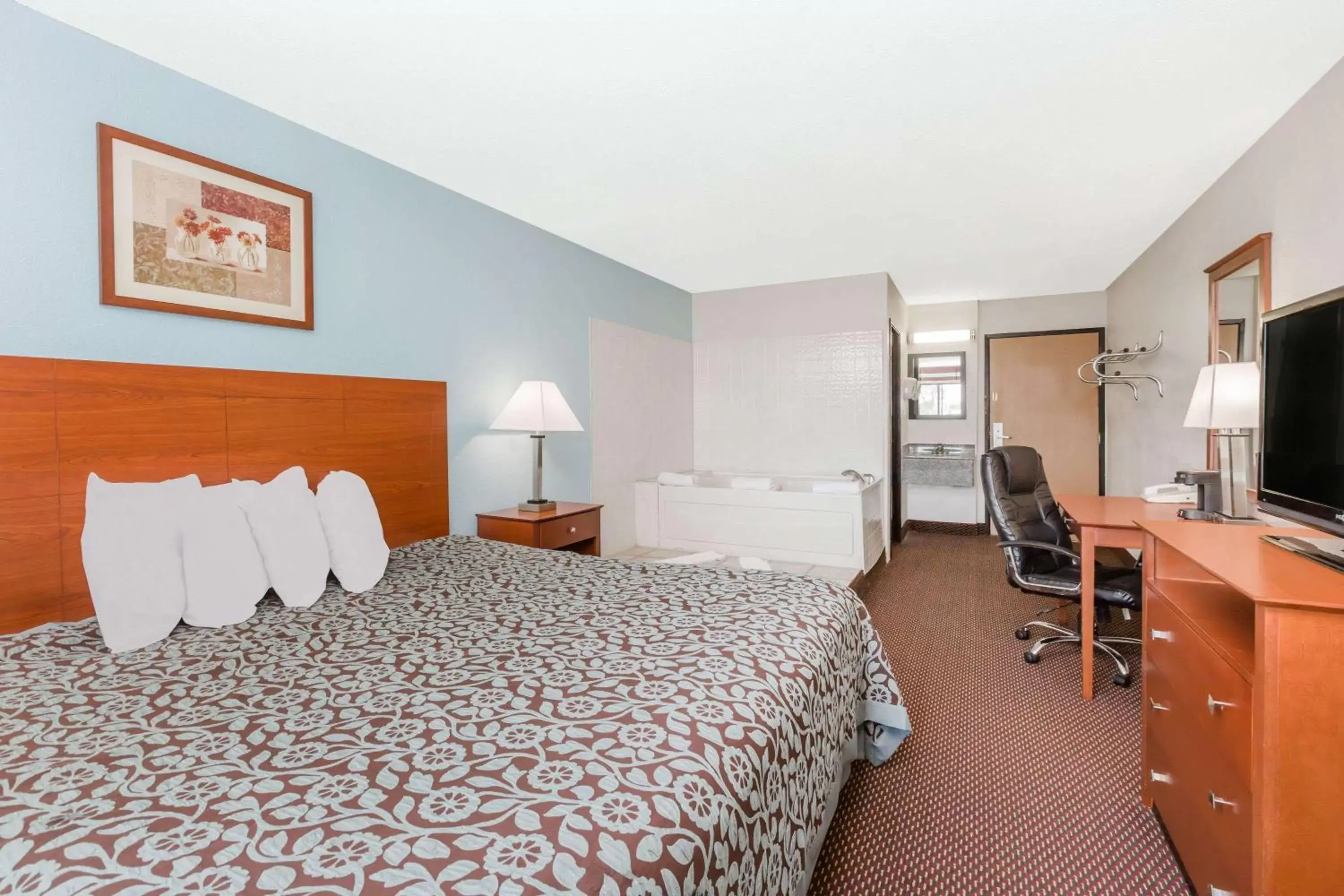 Photo of the whole room in Days Inn by Wyndham Ankeny - Des Moines