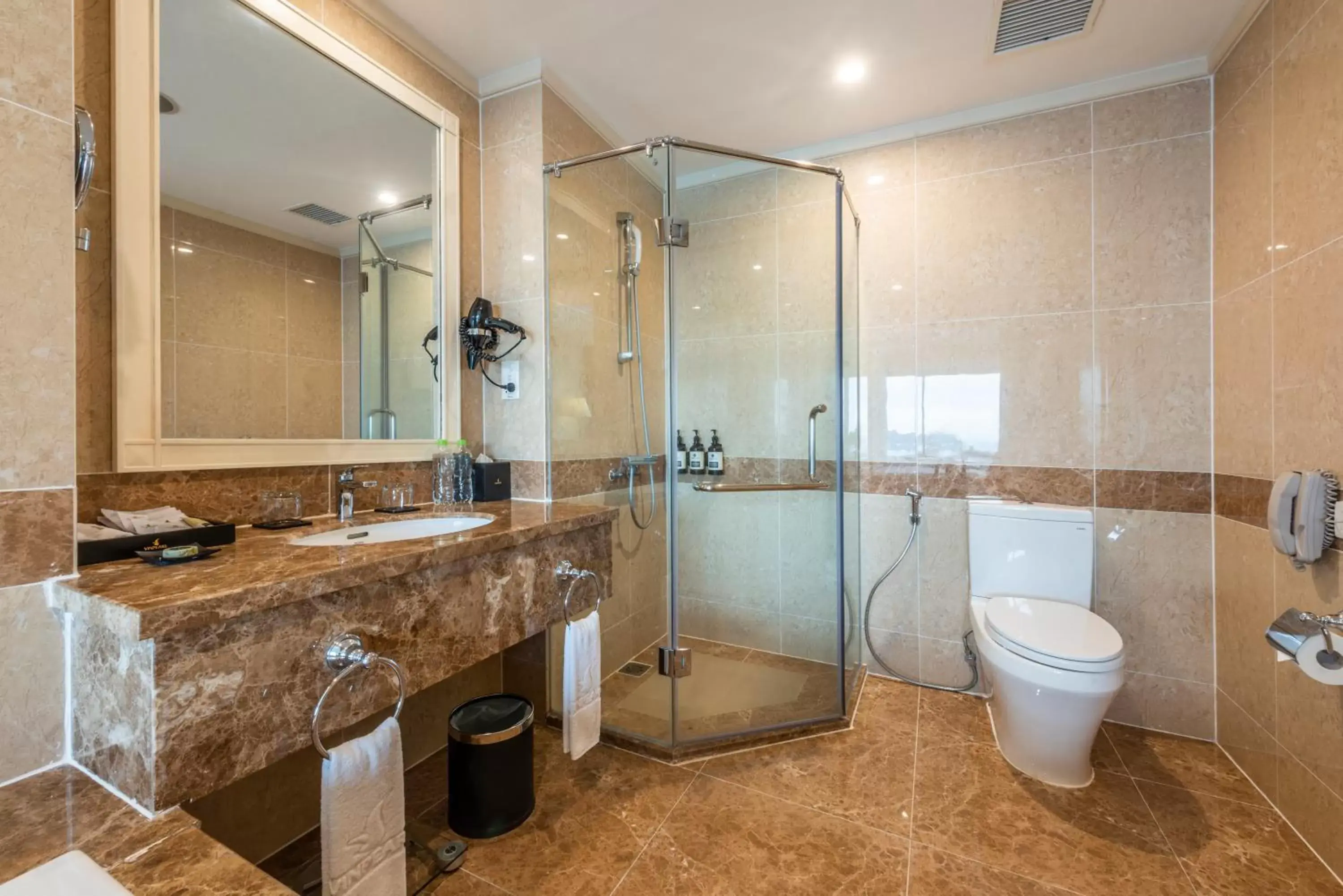 Bathroom in Vinpearl Resort & Spa Nha Trang Bay