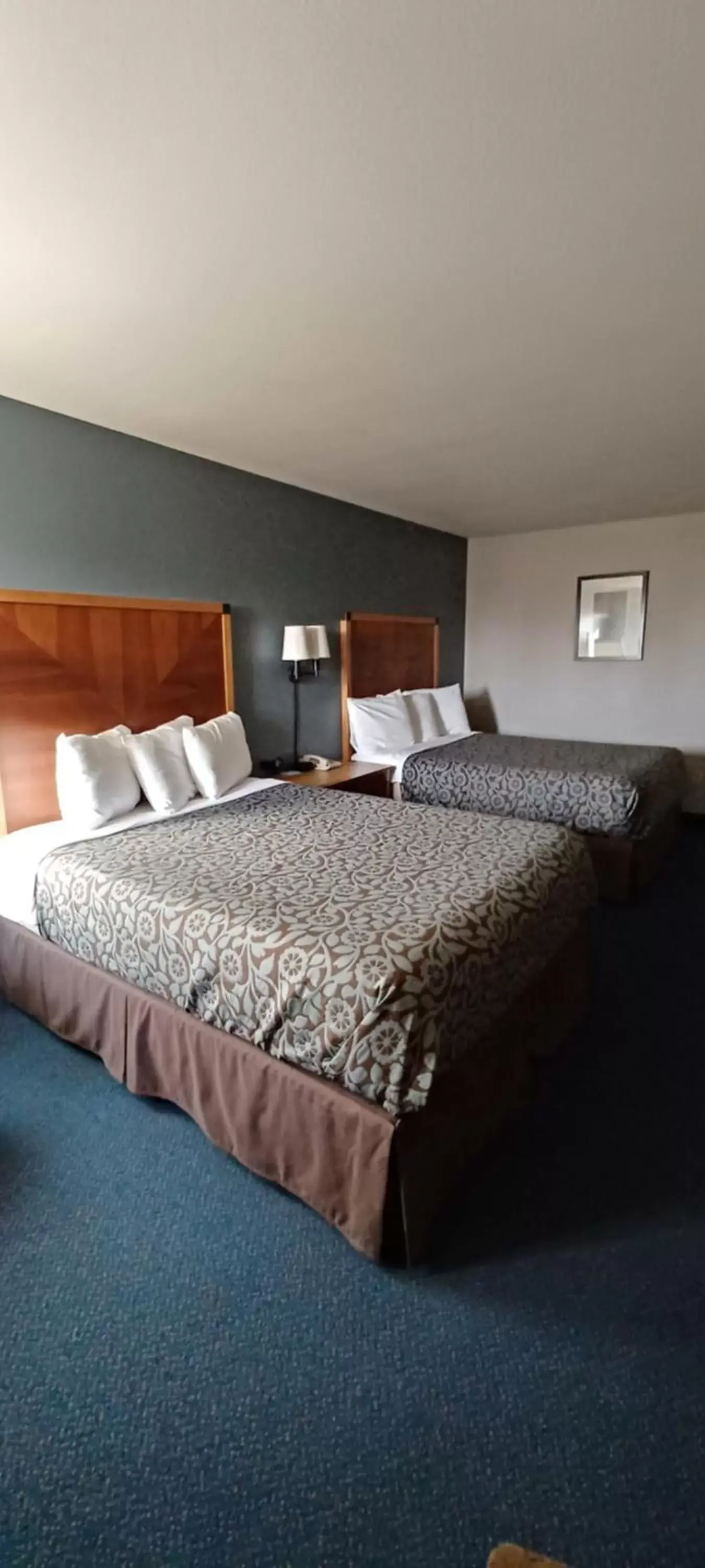 Bedroom, Bed in Days Inn by Wyndham Ritzville