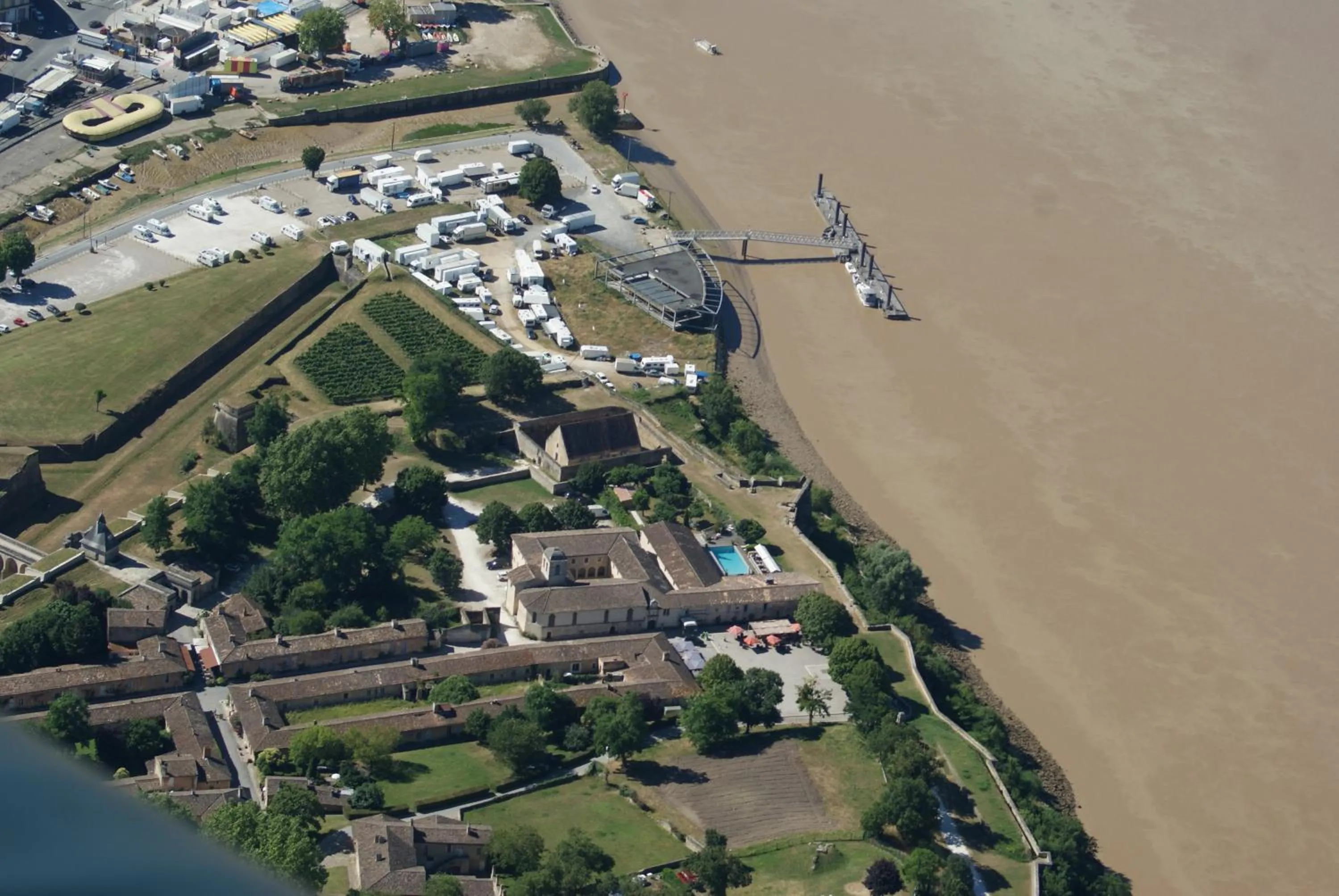 Landmark view in Logis Hôtel Restaurant La Citadelle