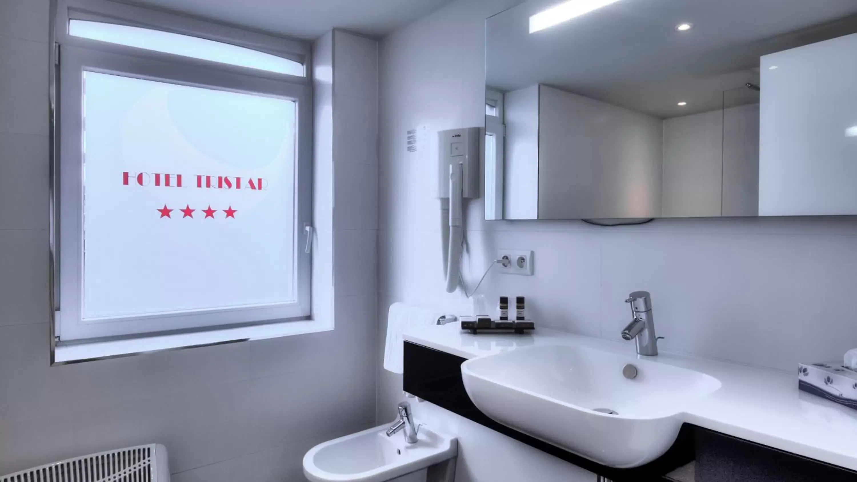 Day, Bathroom in Hotel Tristar