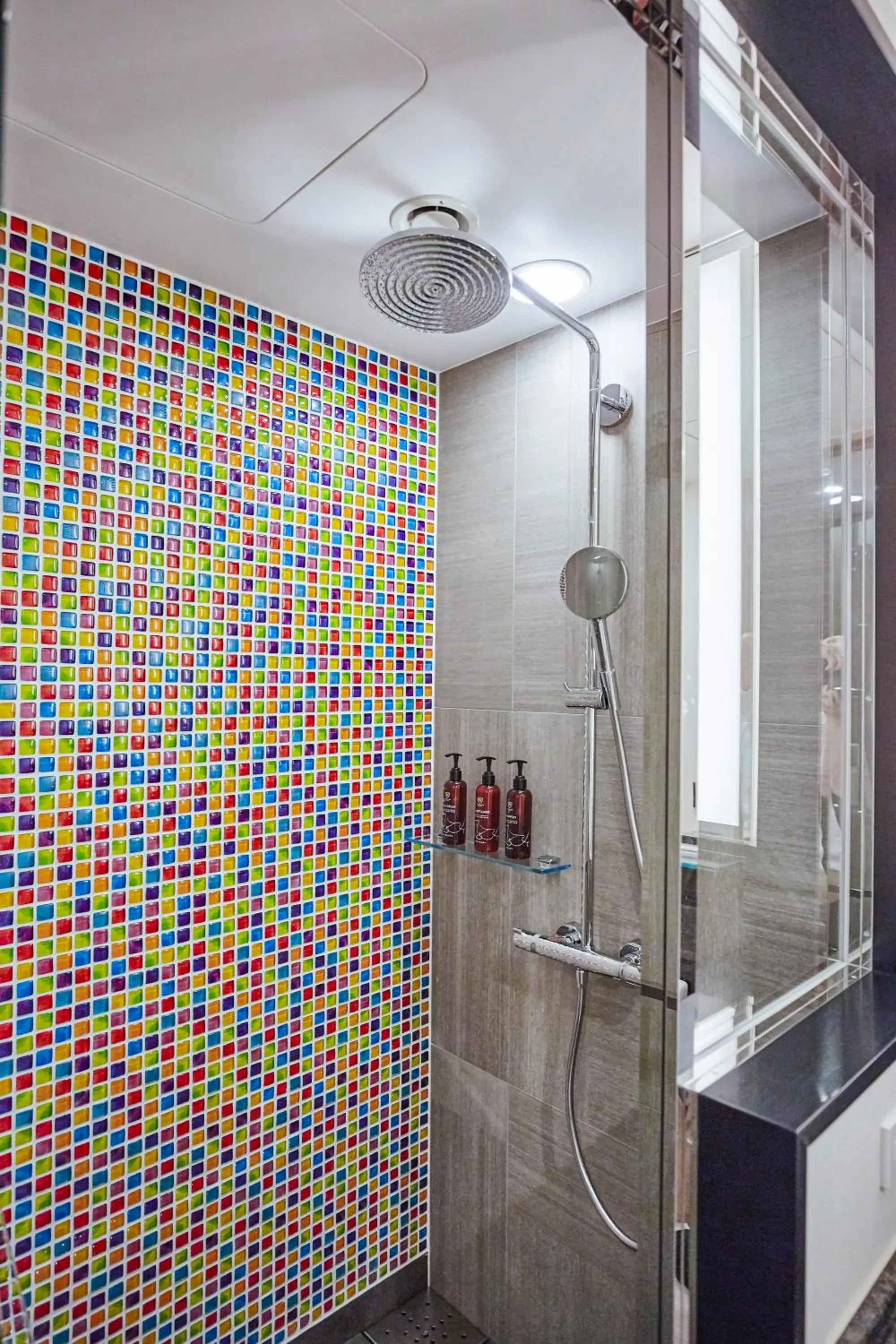 Shower, Bathroom in The Royal Park Canvas - Osaka Kitahama