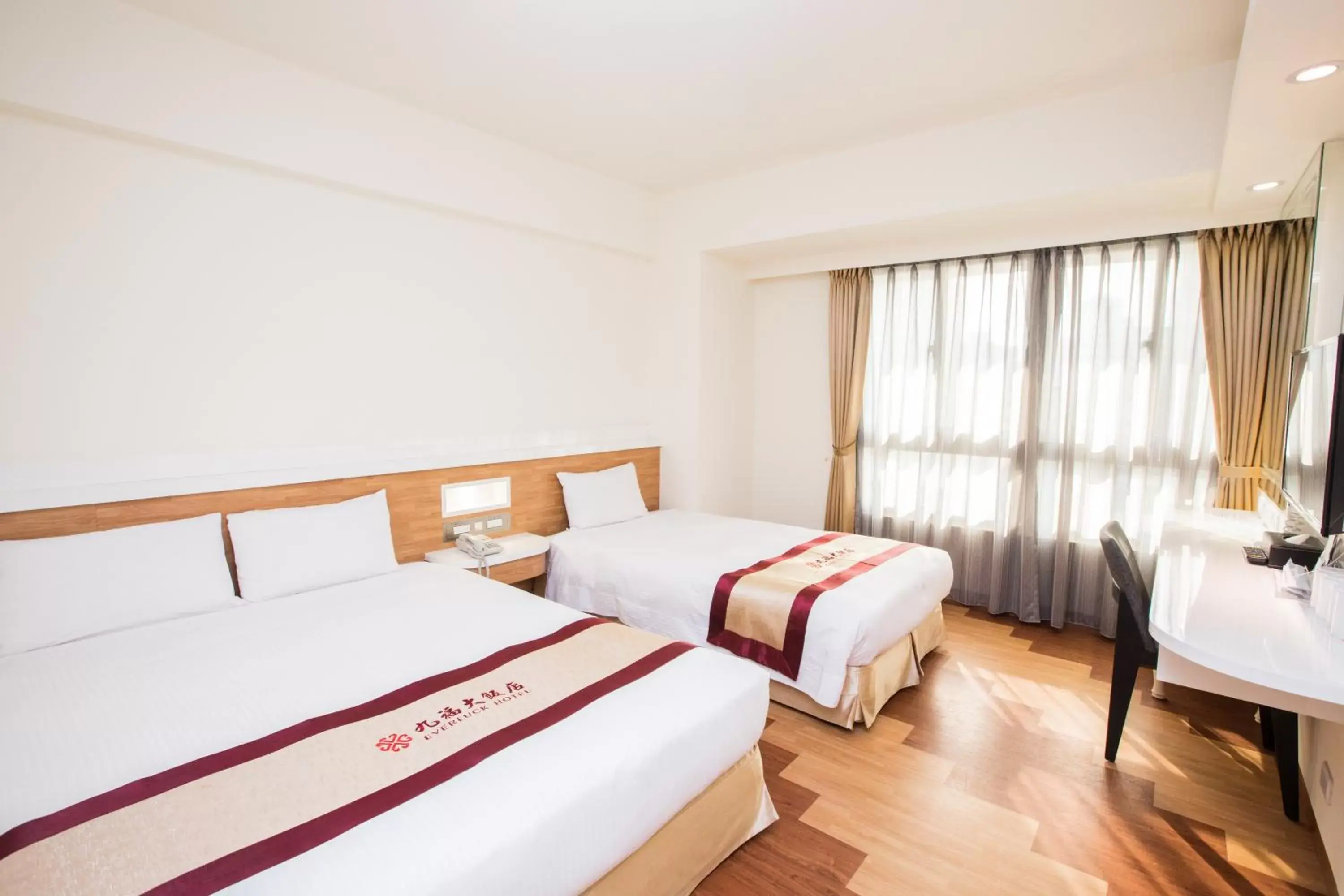 Bedroom, Bed in Ever Luck Hotel Bedroom, Bed in Ever Luck Hotel