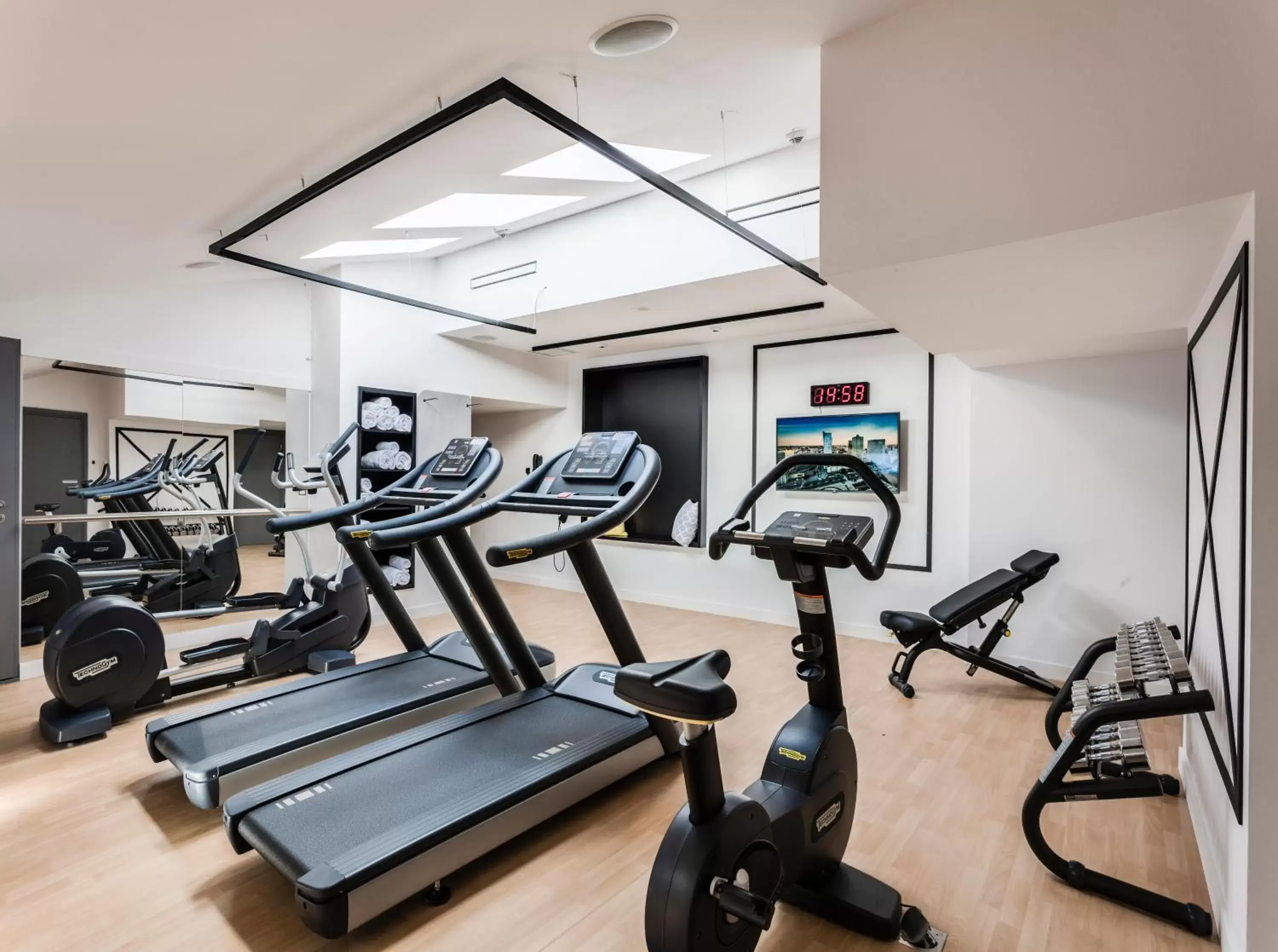 Fitness centre/facilities, Fitness Center/Facilities in Hotel Indigo Warsaw Nowy Świat, an IHG Hotel