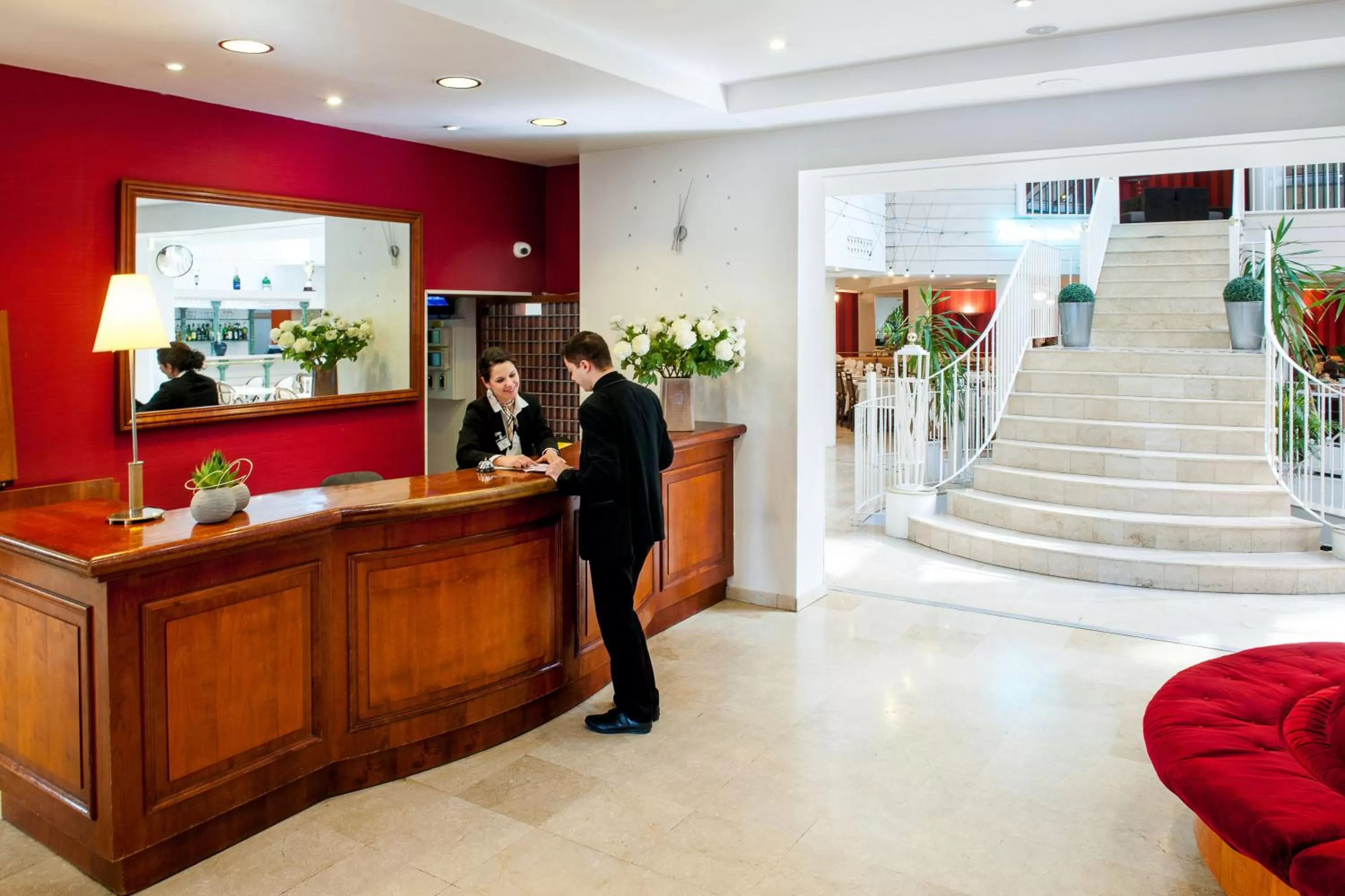 Lobby or reception in Hôtel Saint Sauveur