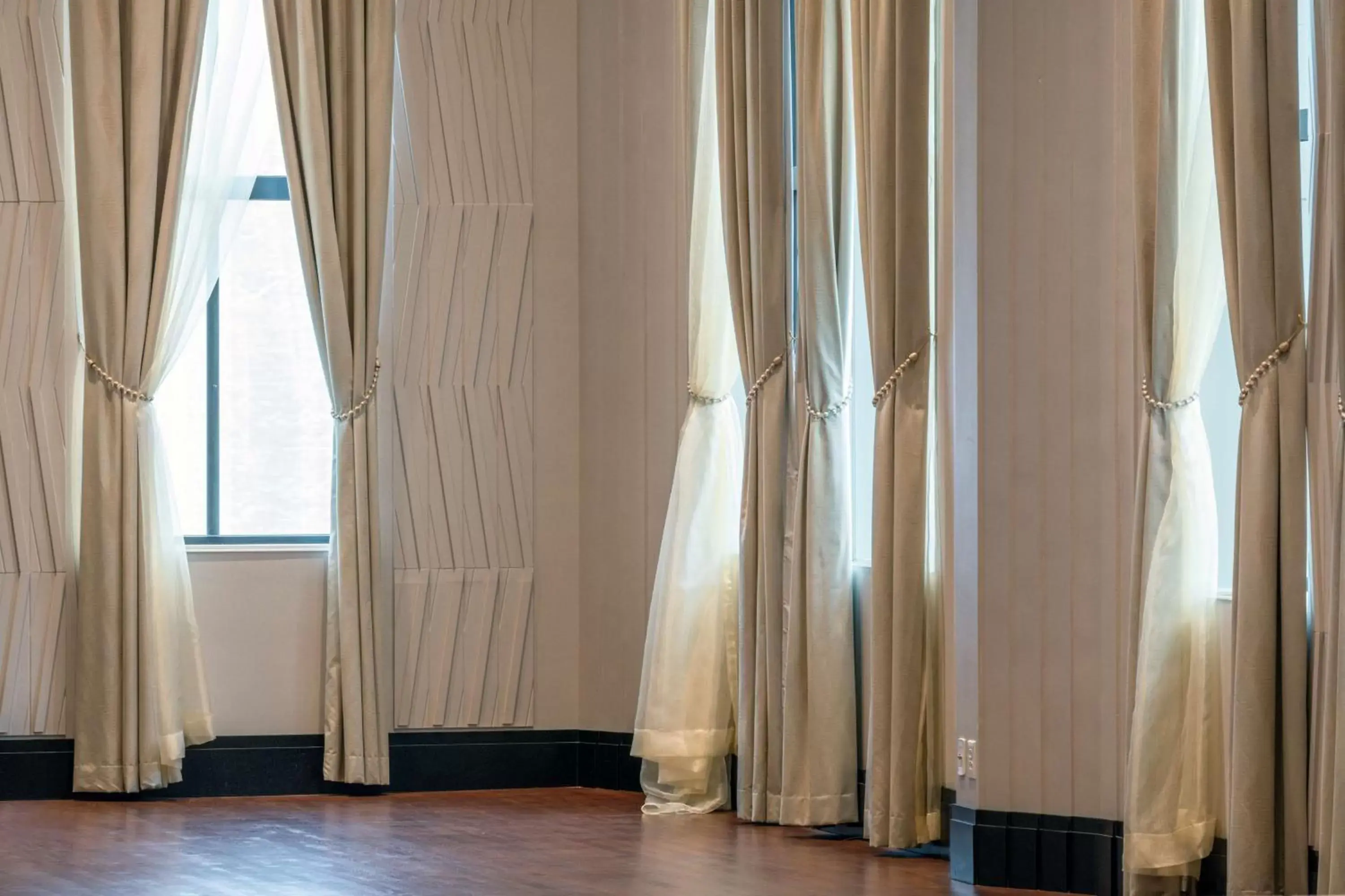 Property building in Tulsa Club Hotel Curio Collection By Hilton Property building in Tulsa Club Hotel Curio Collection By Hilton