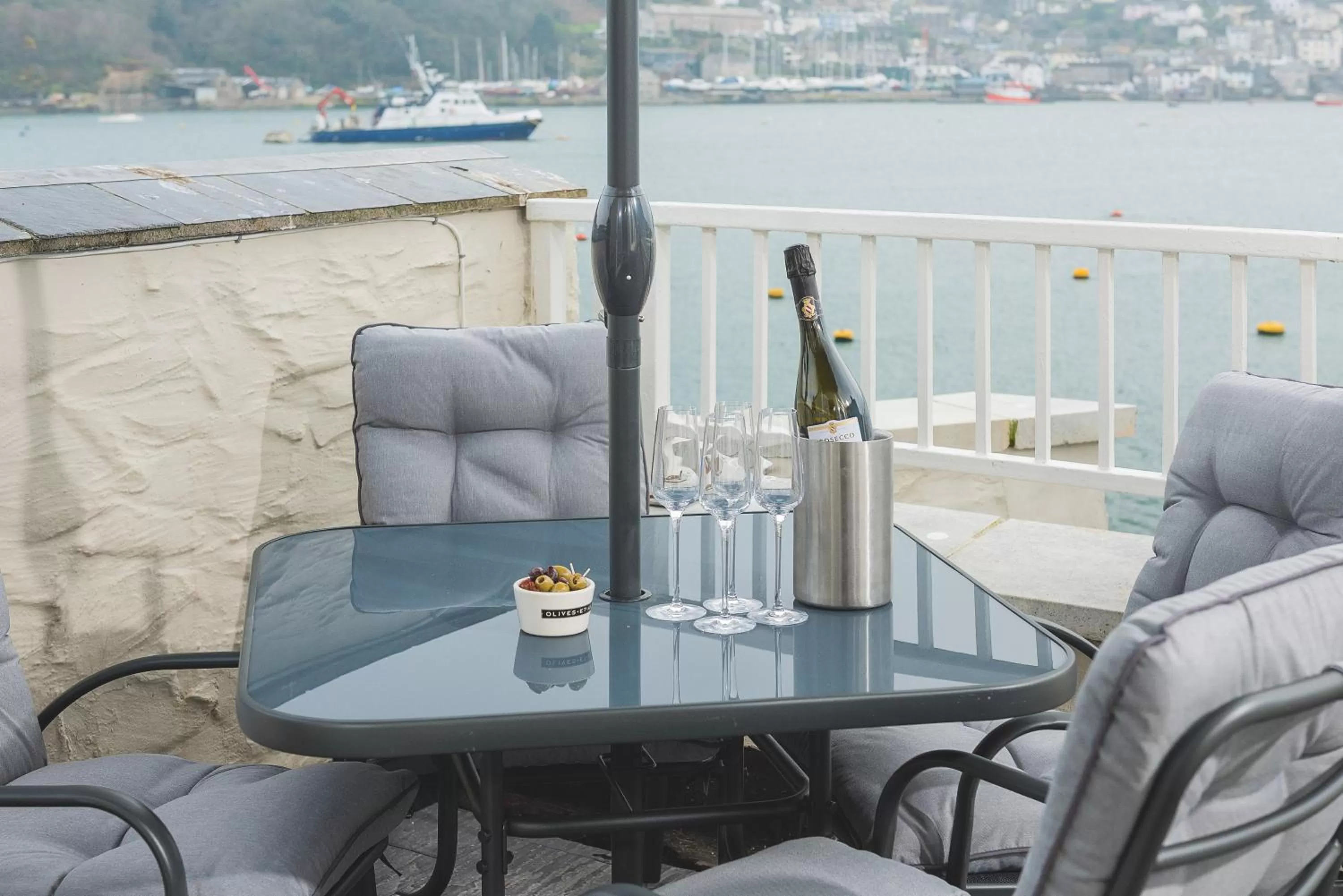Apartment with Sea View in Havener's