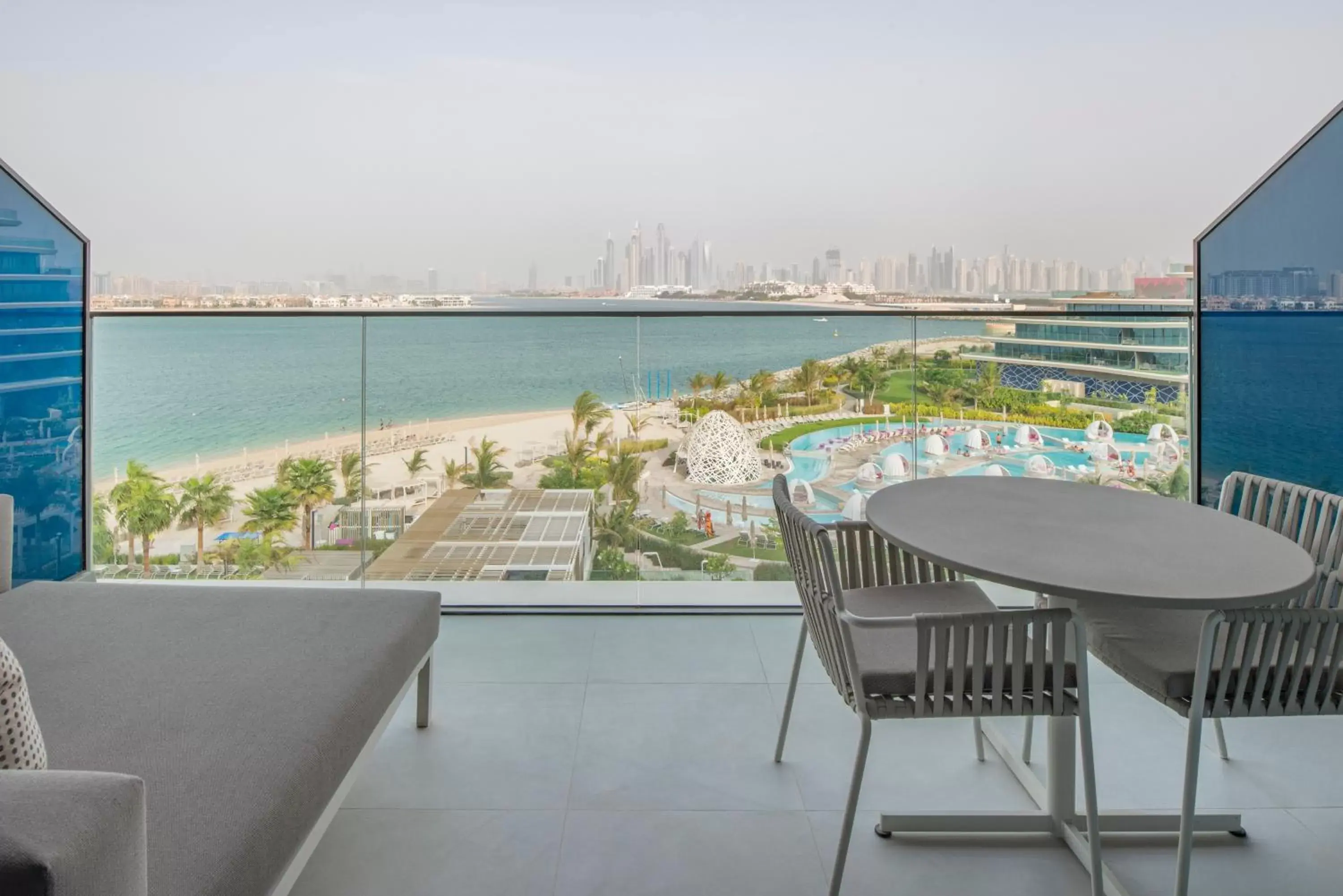 Day, Balcony/Terrace in W Dubai - The Palm