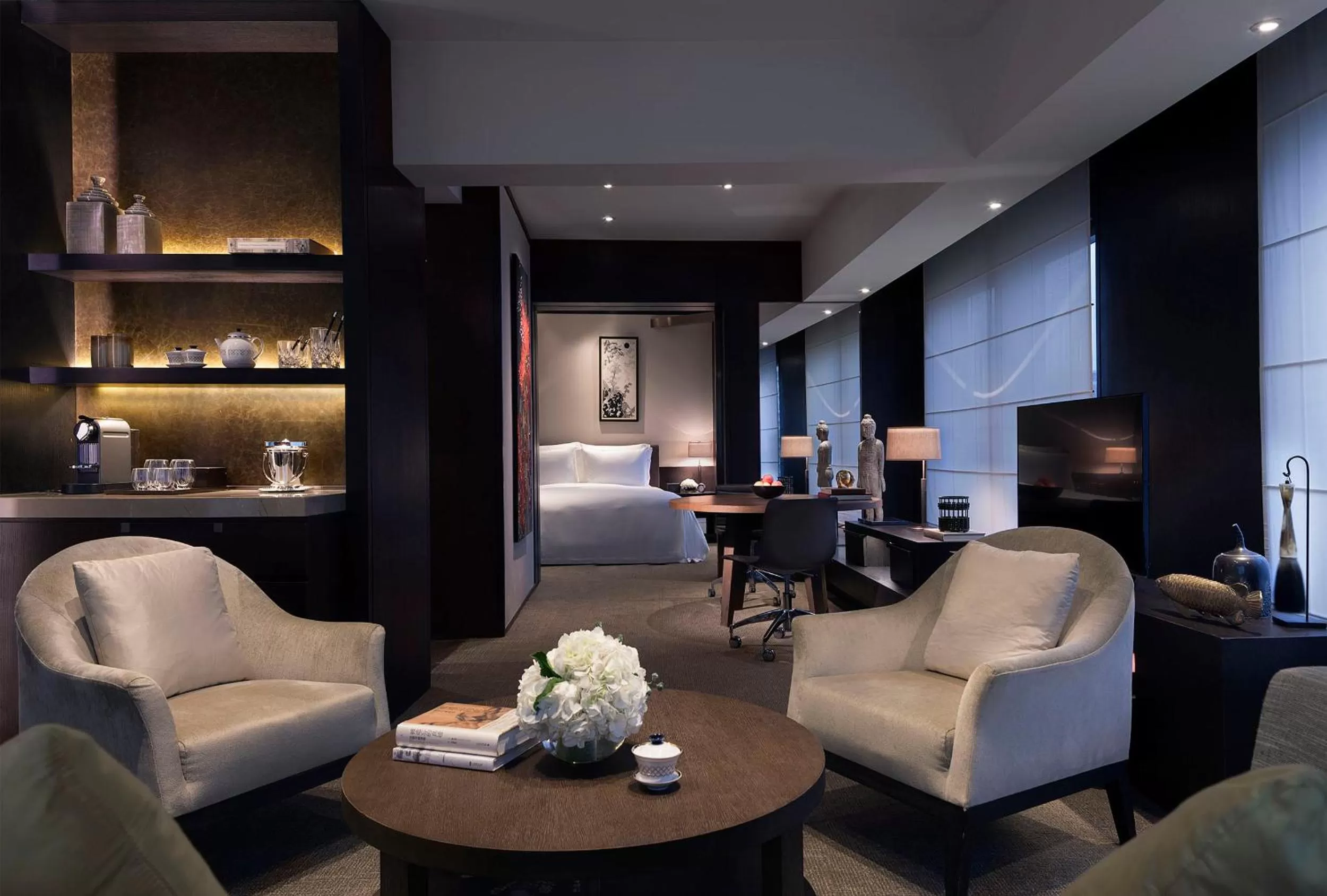 Photo of the whole room in Rosewood Beijing