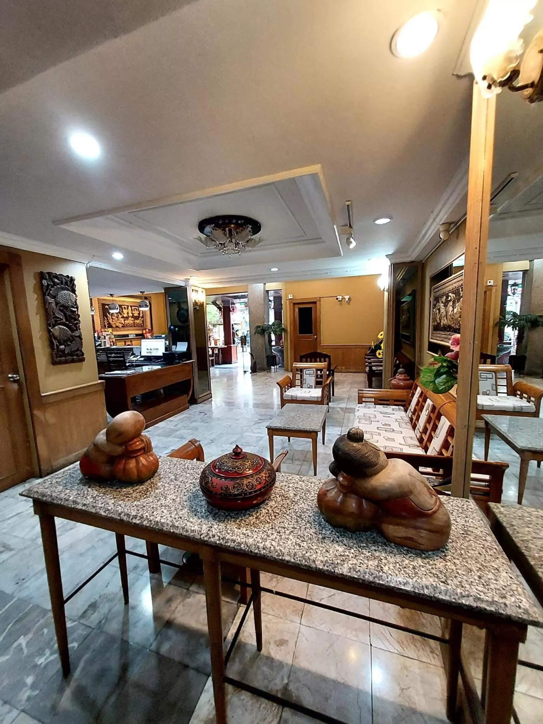 Seating area in Traveller Inn Hotel