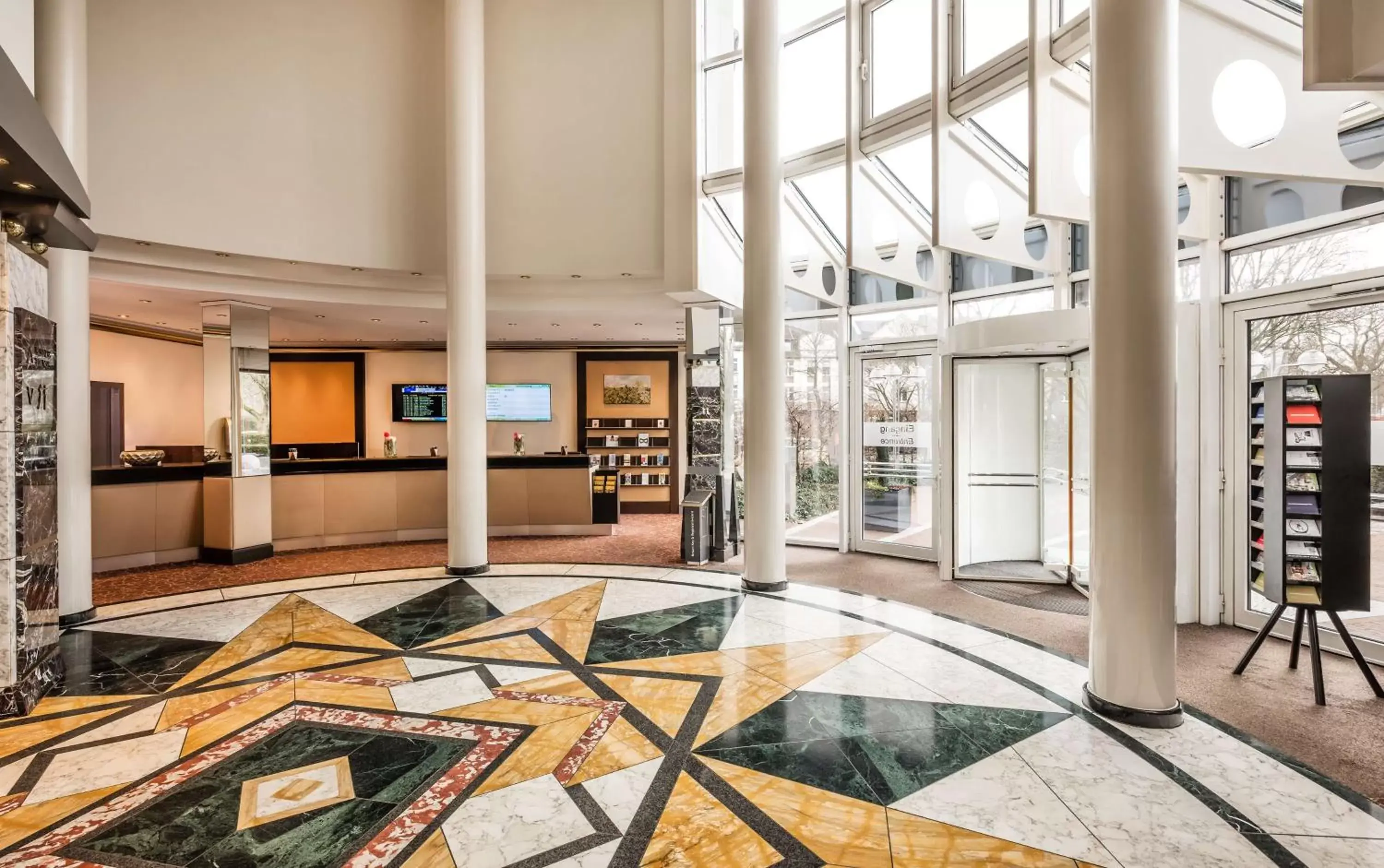 Lobby or reception in Lindner Hotel Dusseldorf Airport