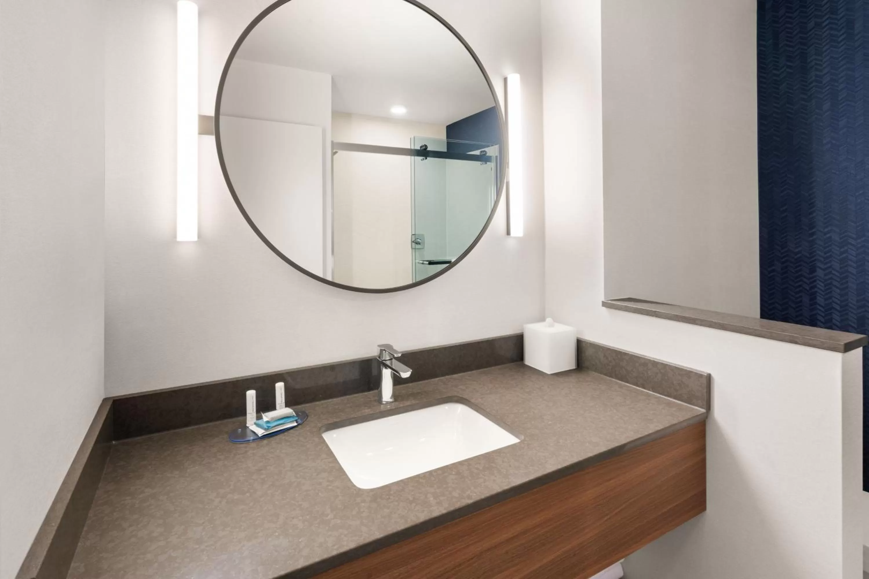 Bedroom in Fairfield by Marriott Inn & Suites Seattle Poulsbo