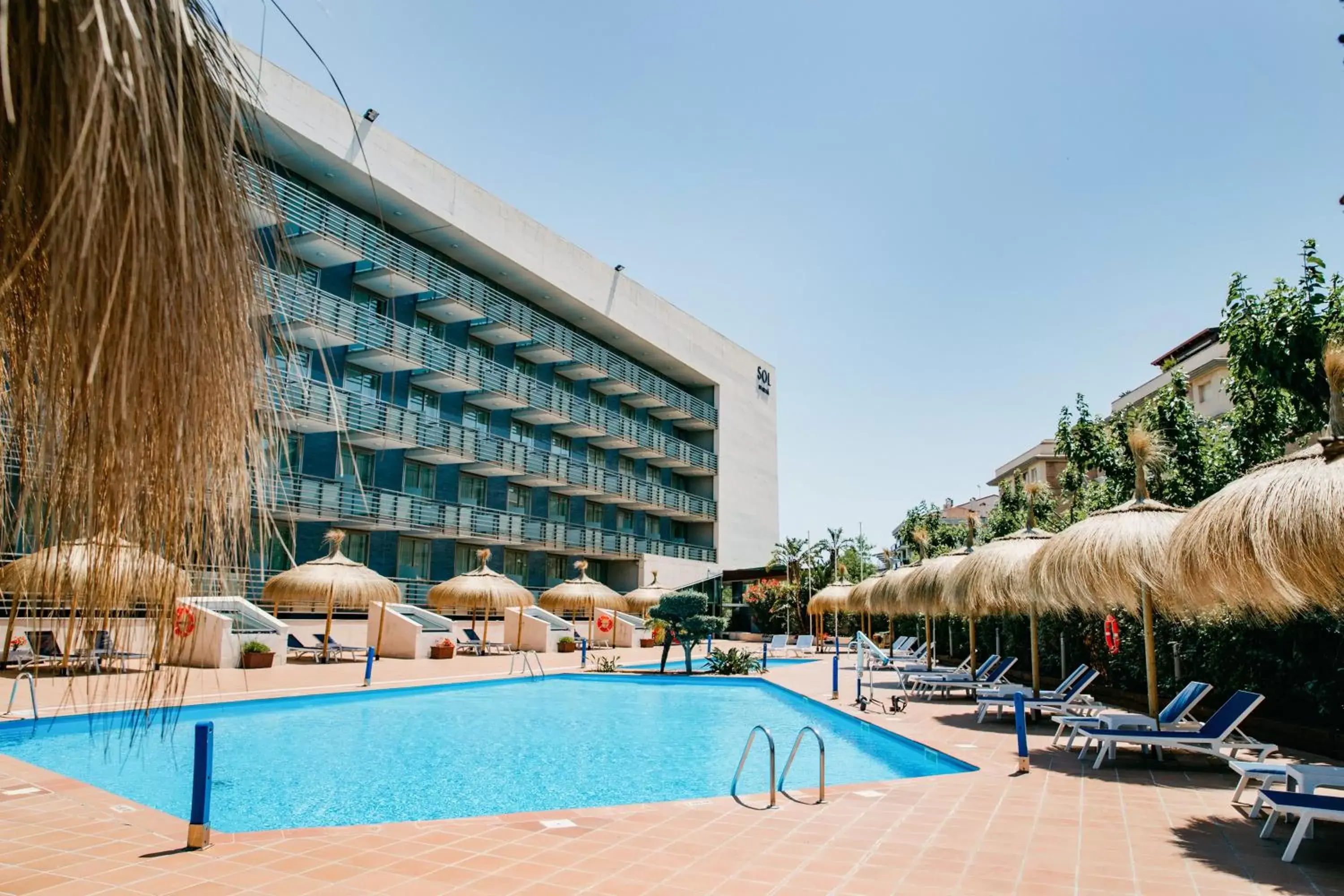 Facade/entrance in Sol Port Cambrils Hotel