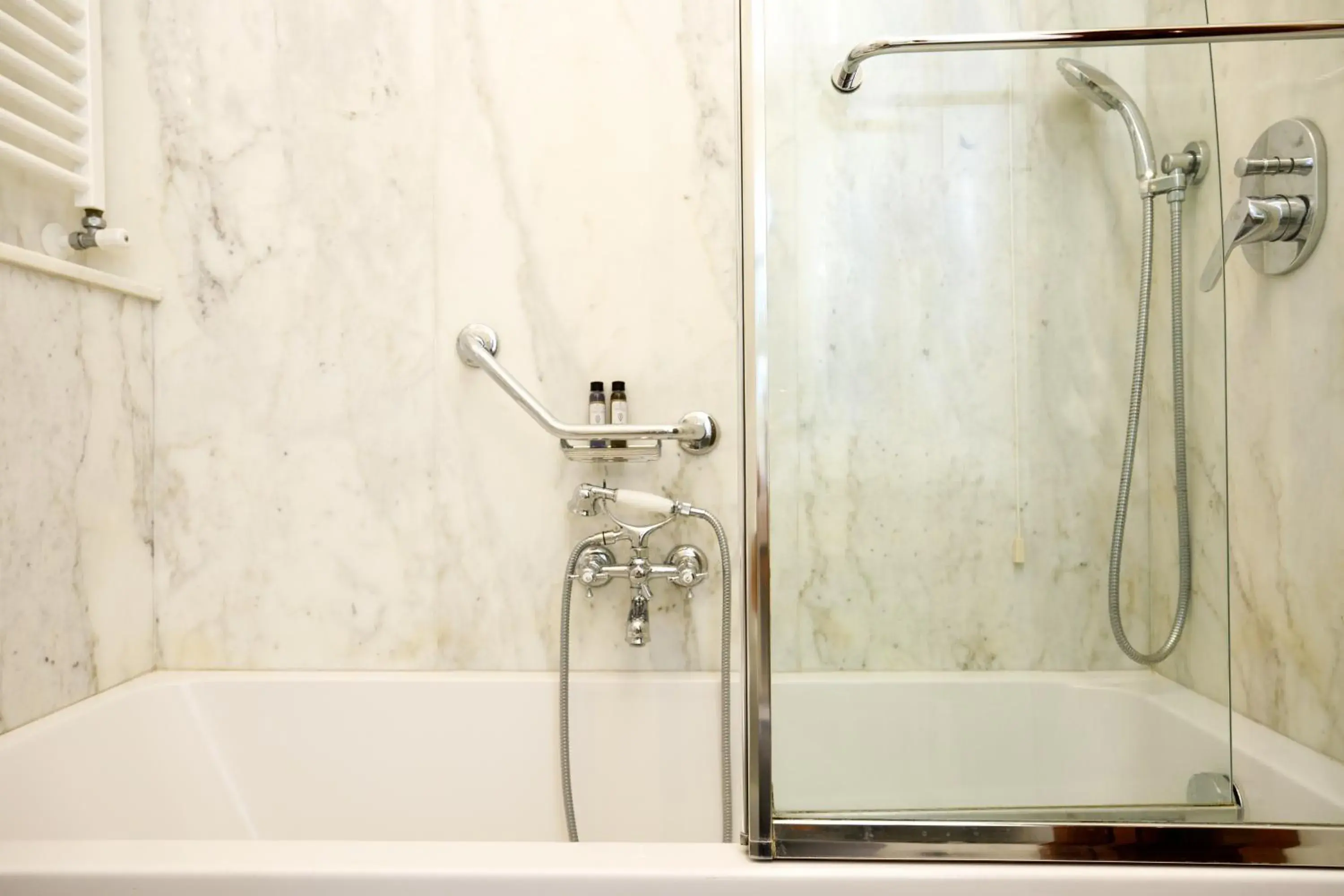 Bathroom in Hotel Palazzo Guardati