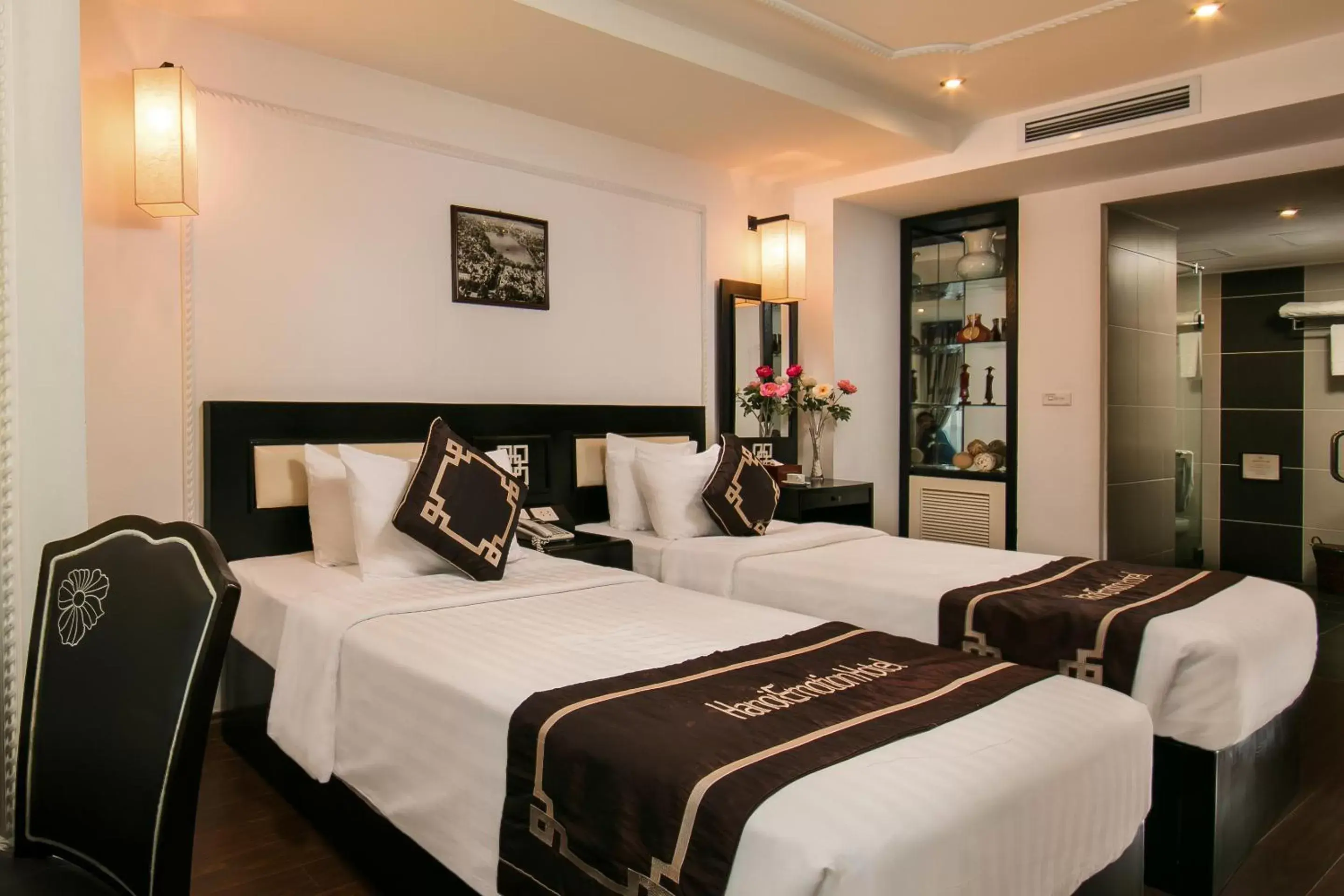 Bed in Hanoi Emotion Hotel