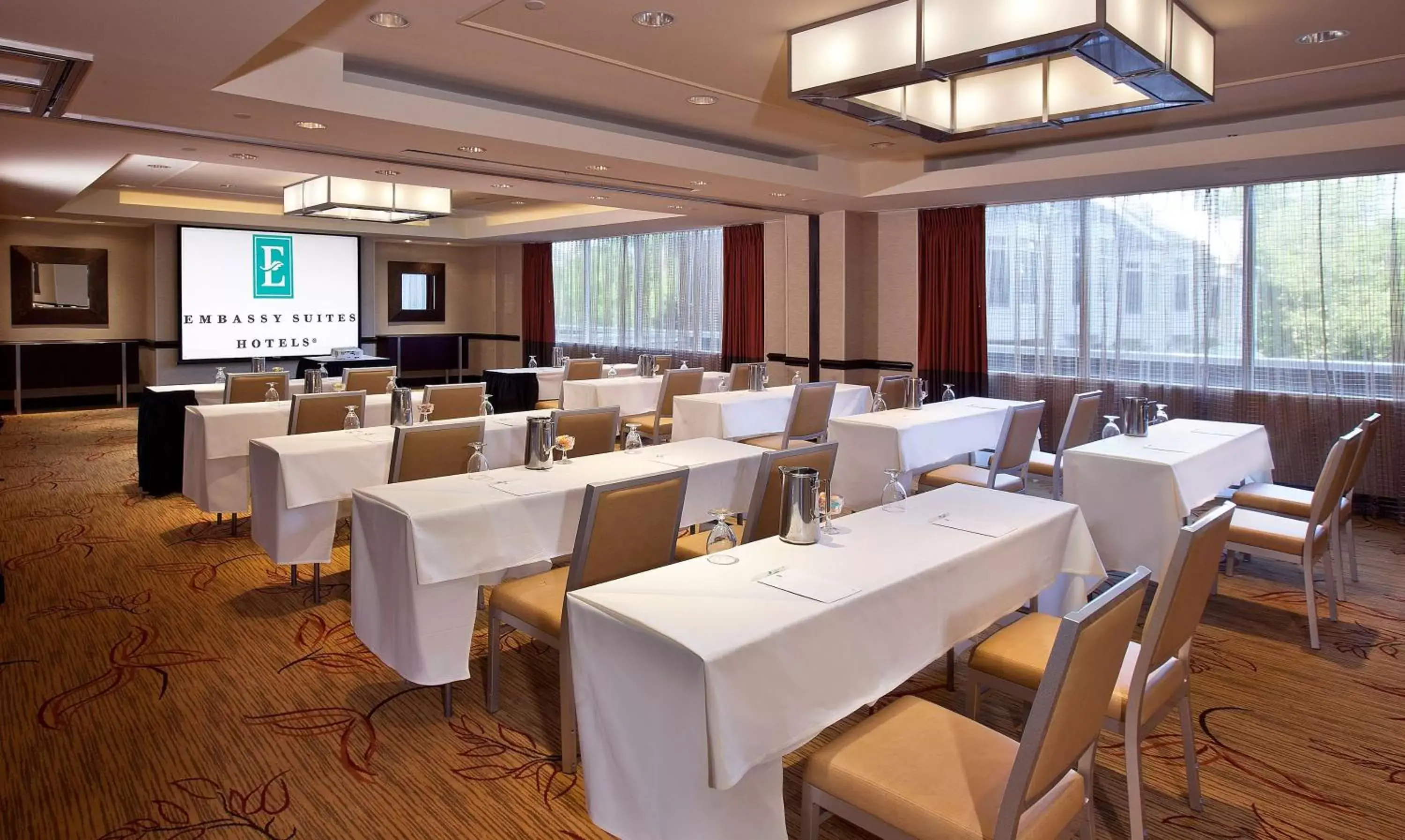 Meeting/conference room in Embassy Suites by Hilton Washington DC Chevy Chase Pavilion