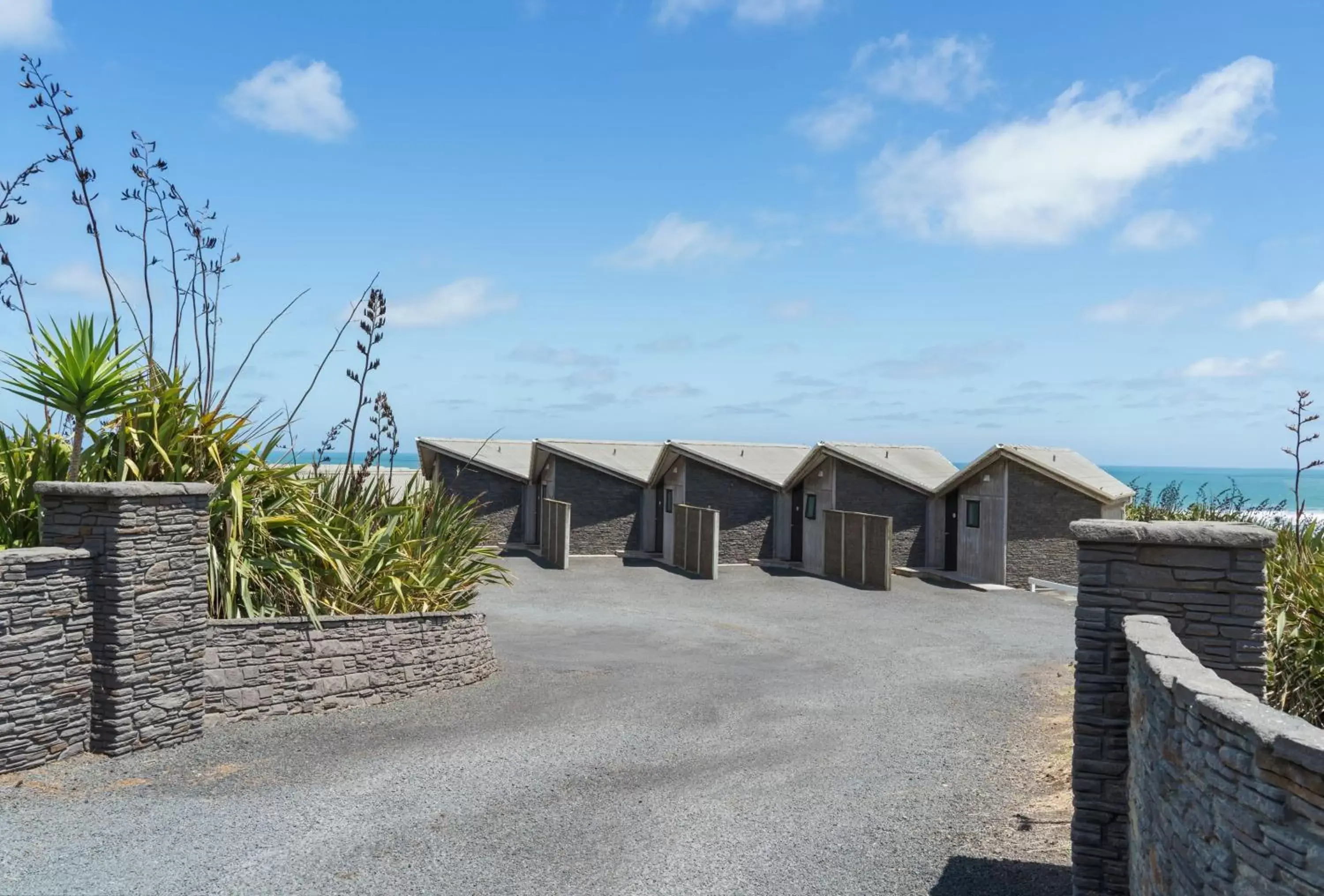 Facade/entrance, Property Building in Castaways Resort