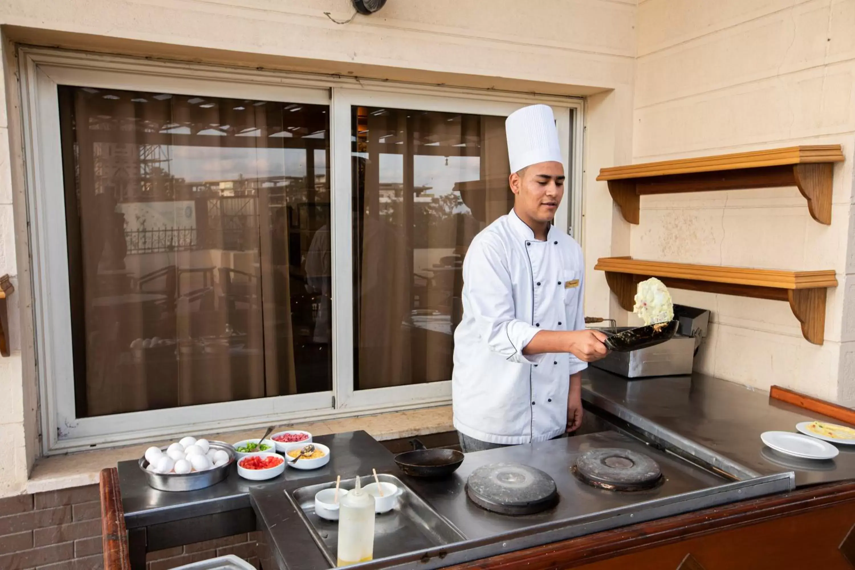 Buffet breakfast, Kitchen/Kitchenette in AIFU Hotel El Montazah Alexandria