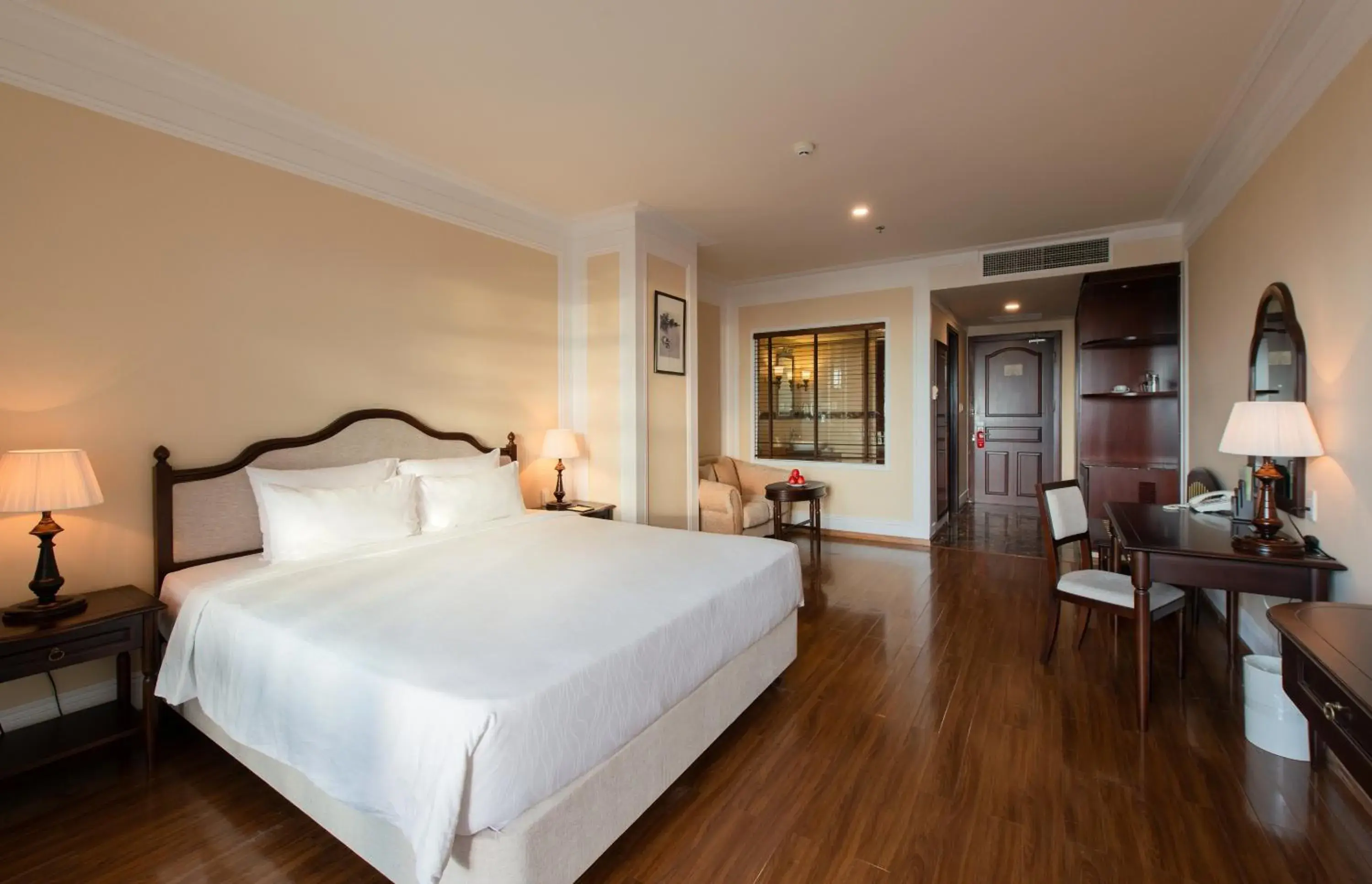 Bedroom in Sunrise Nha Trang Beach Hotel & Spa