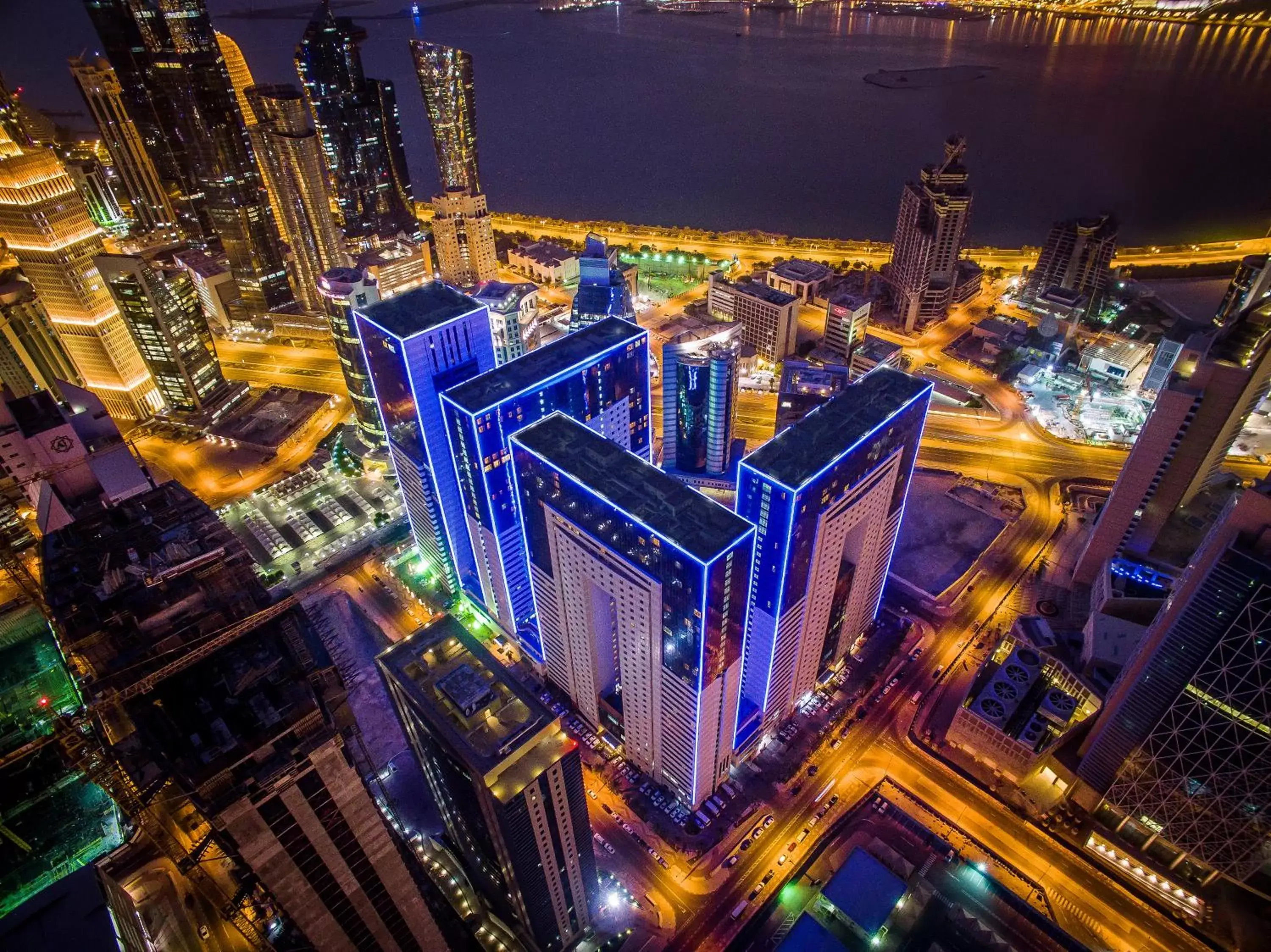 Neighbourhood, Bird's-eye View in Ezdan Hotels Doha