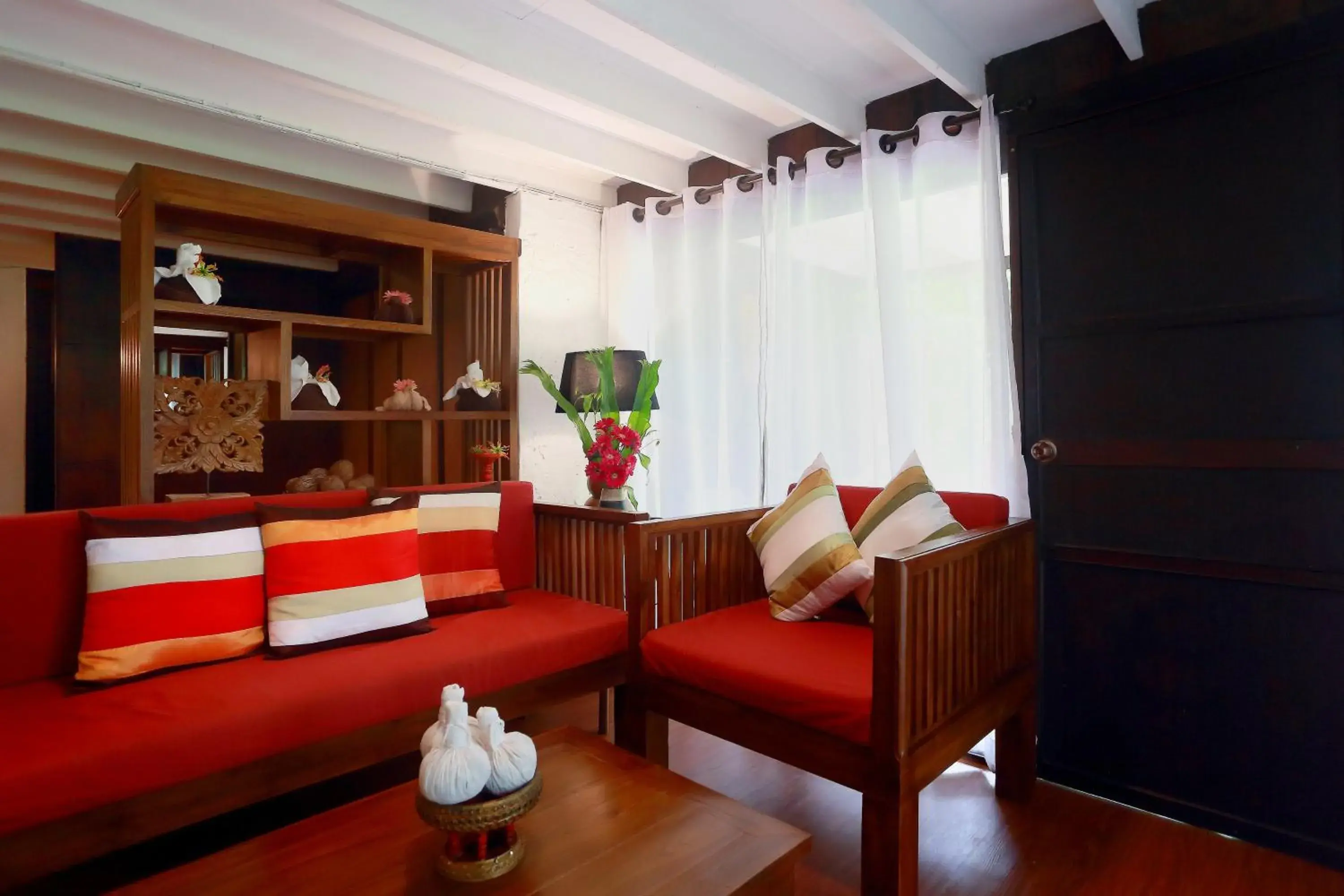 Living room, Seating Area in E-outfitting Doikham Resort