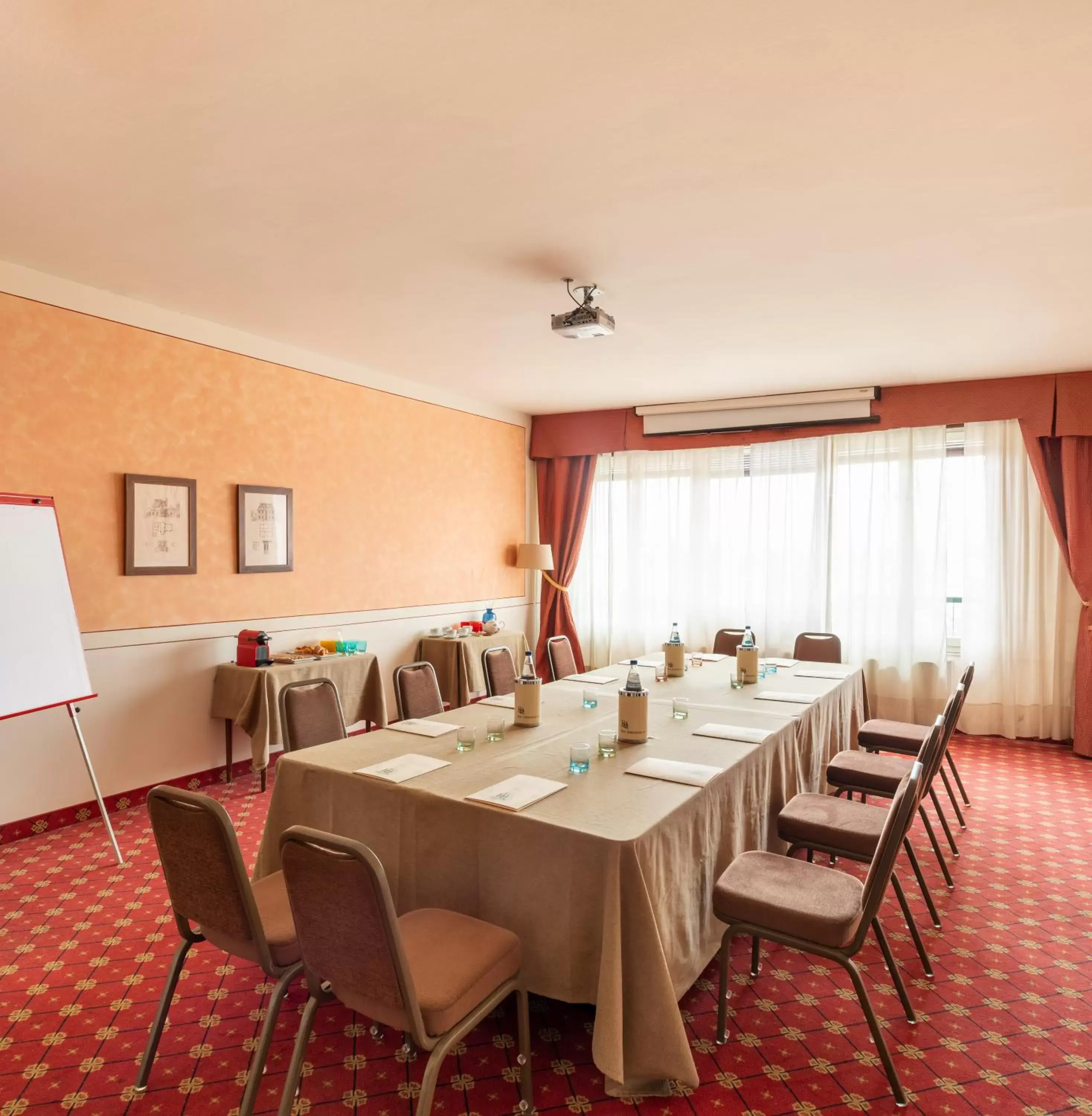 Business facilities in Hotel Ambasciatori