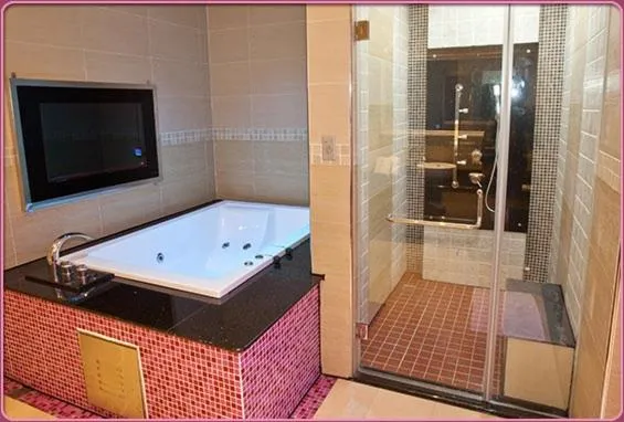 Bath in Wei Feng Hotel - Kaohsiung