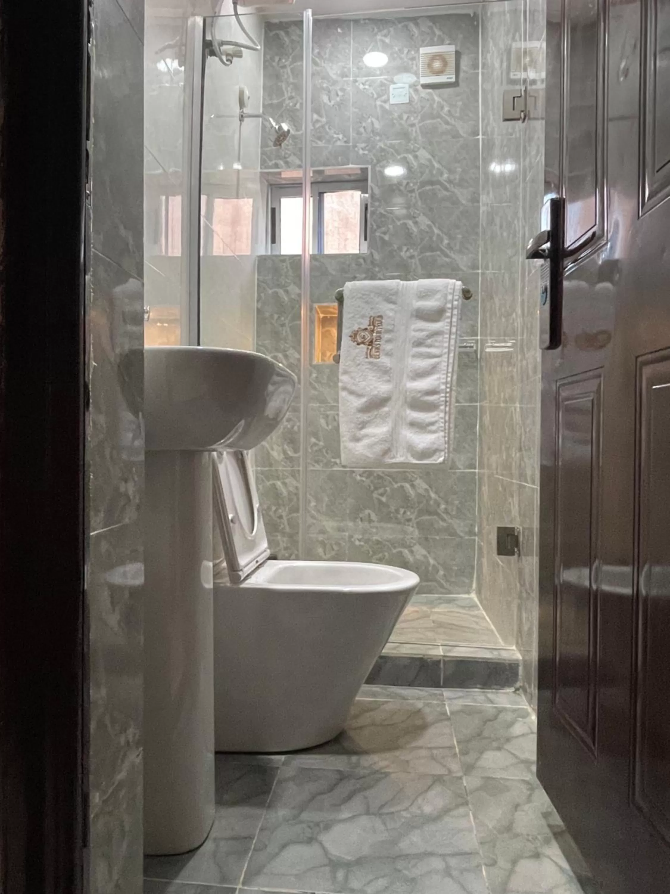 Shower, Bathroom in Beniks courtyard Hotel