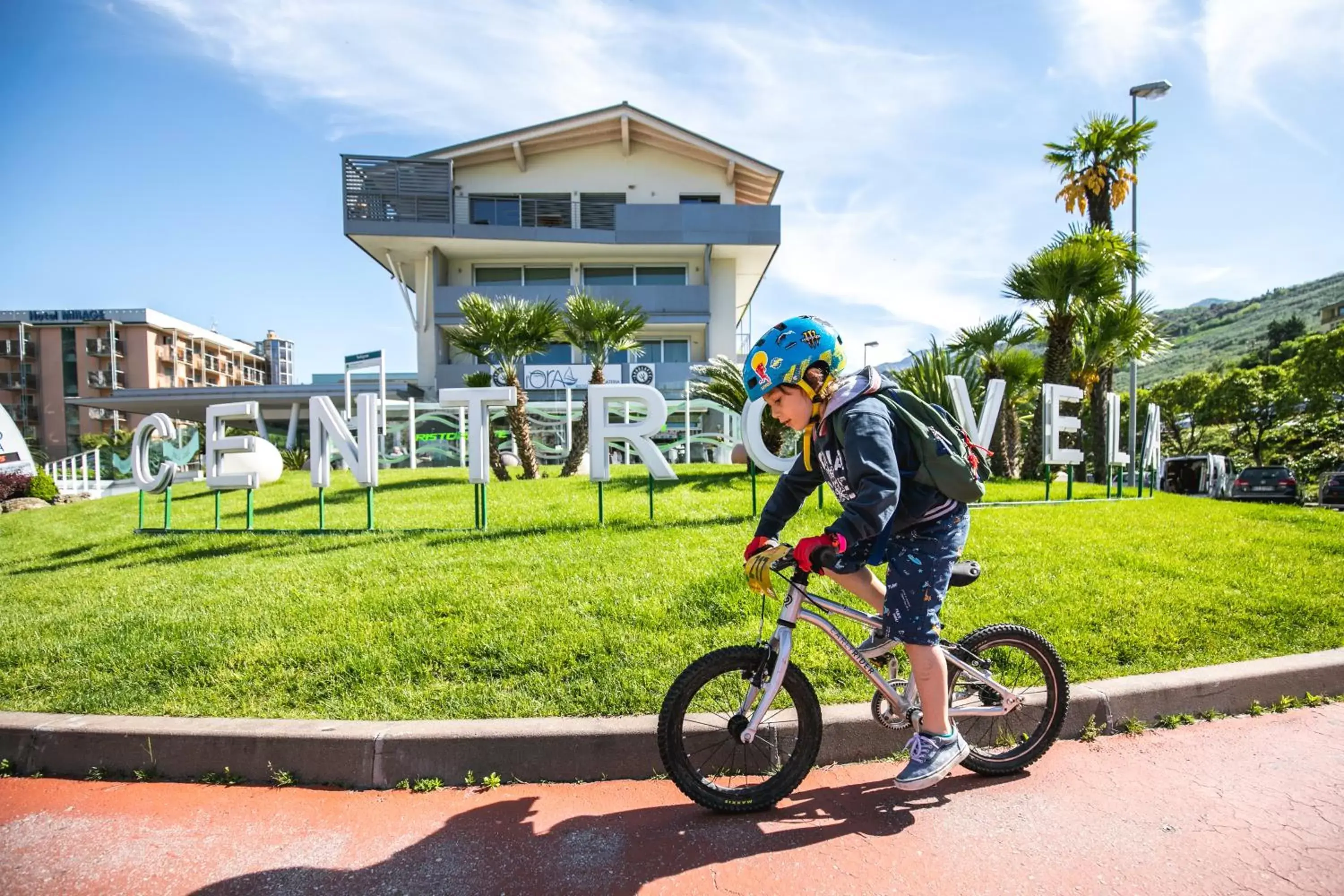 Property building, Biking in Residence Centro Vela