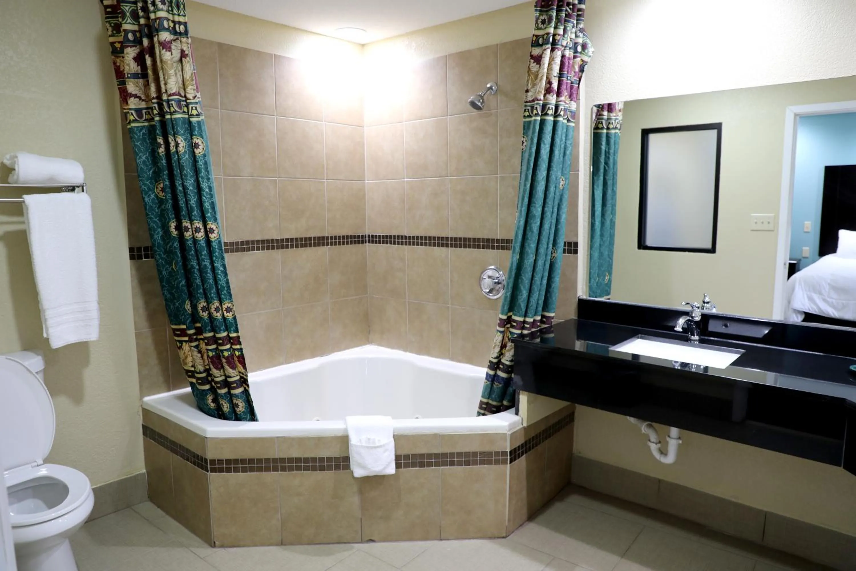 King Room with Sofa Bed in Ranger Inn & Suites