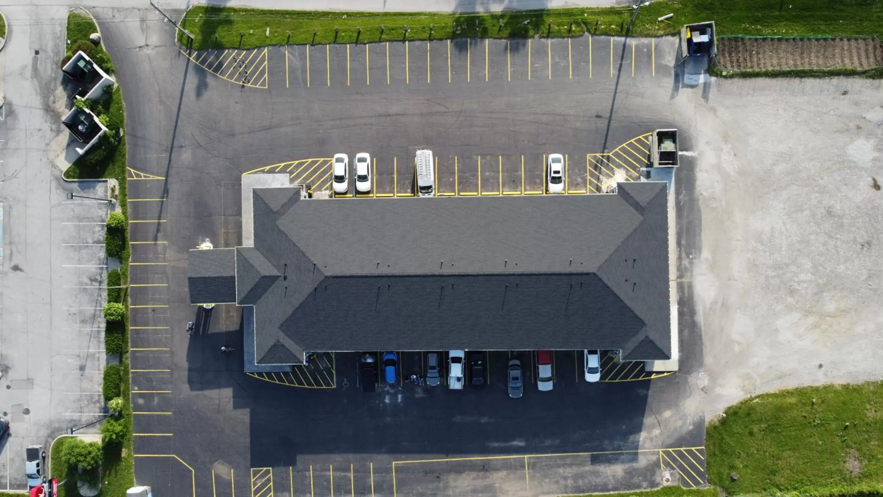 Property building, Bird's-eye View in Days Inn by Wyndham Indianapolis East Post Road