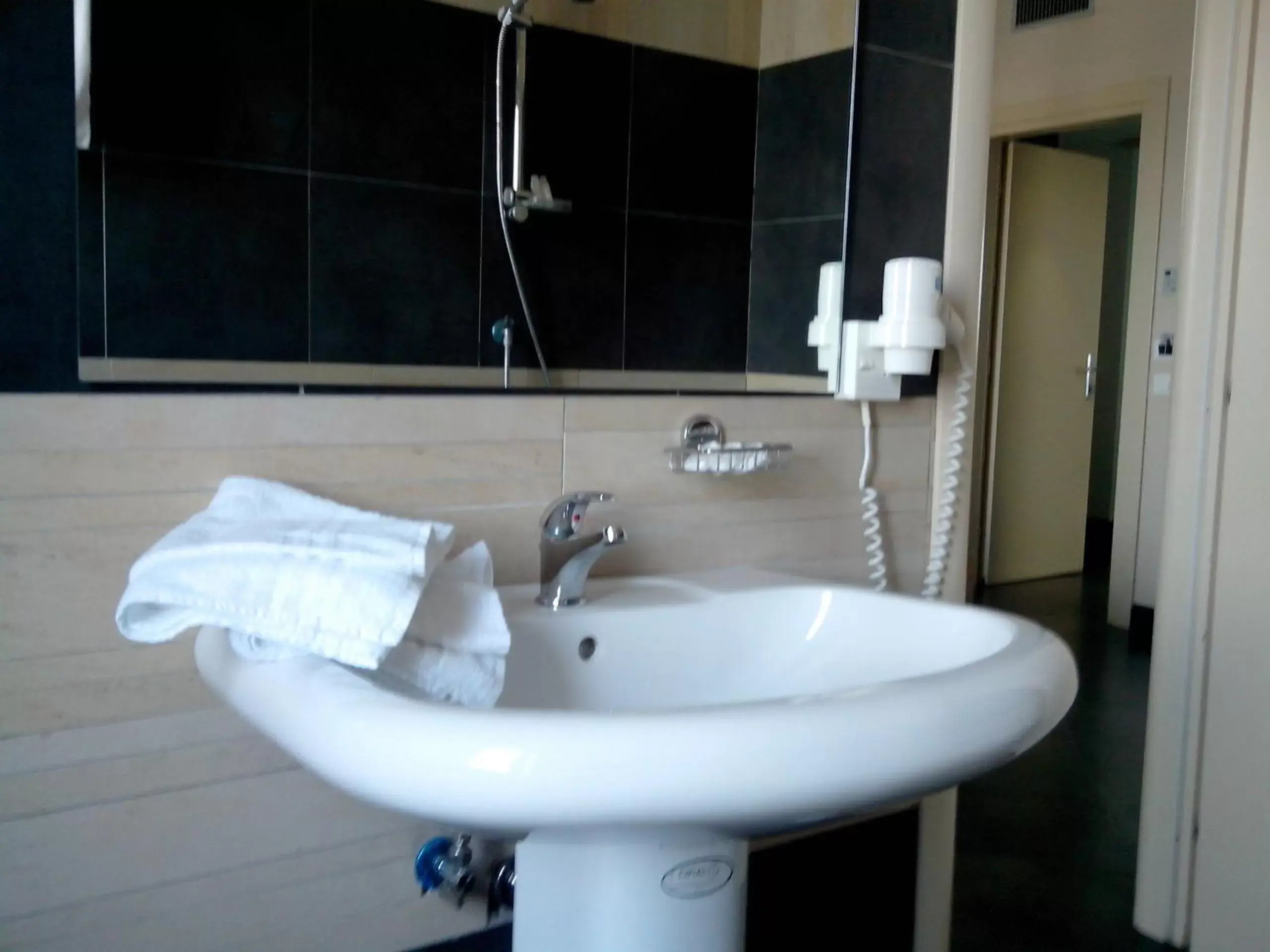 Triple Room in Hotel Briganti Triple Room in Hotel Briganti