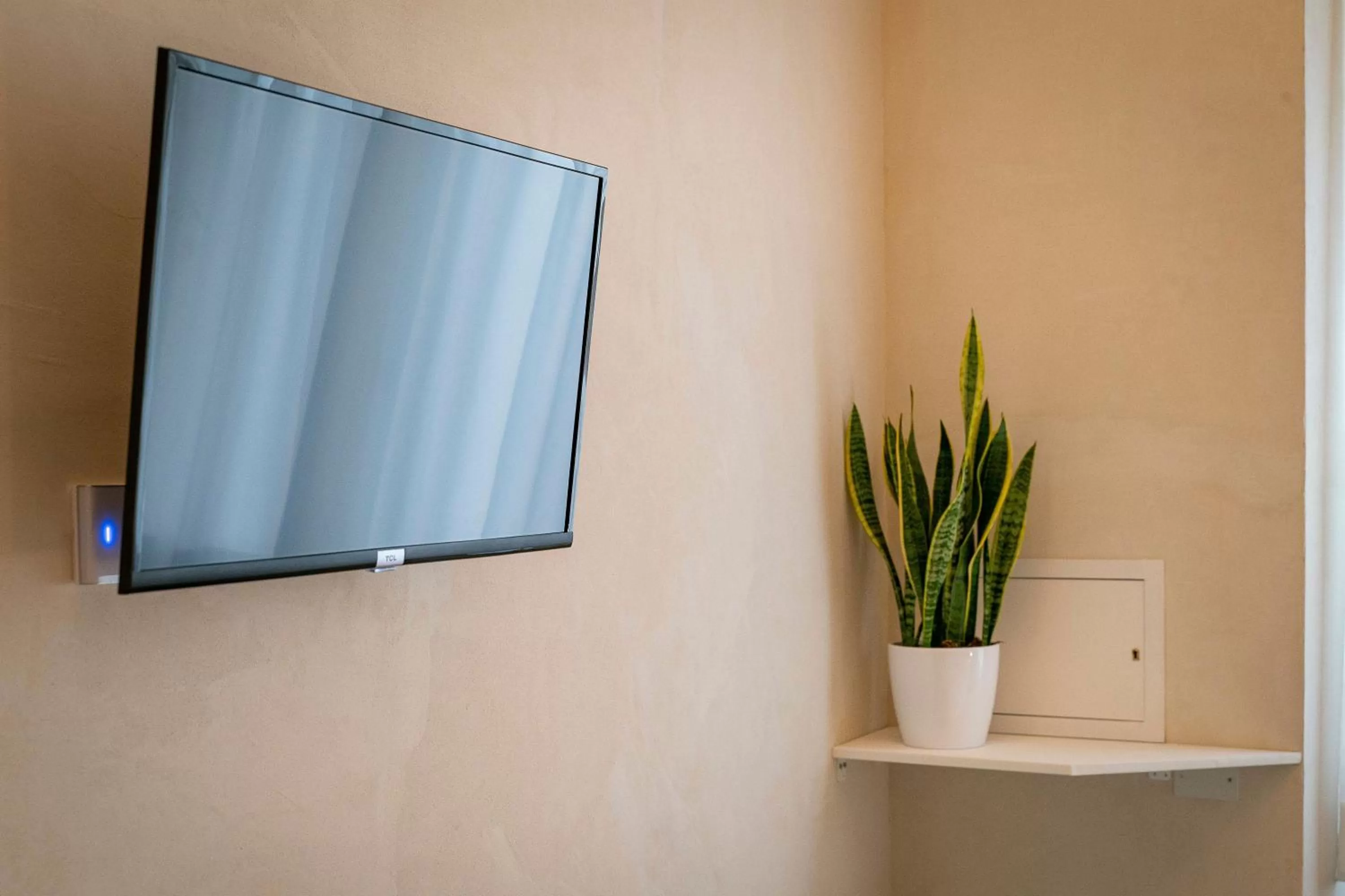 TV and multimedia in 21 Armeno