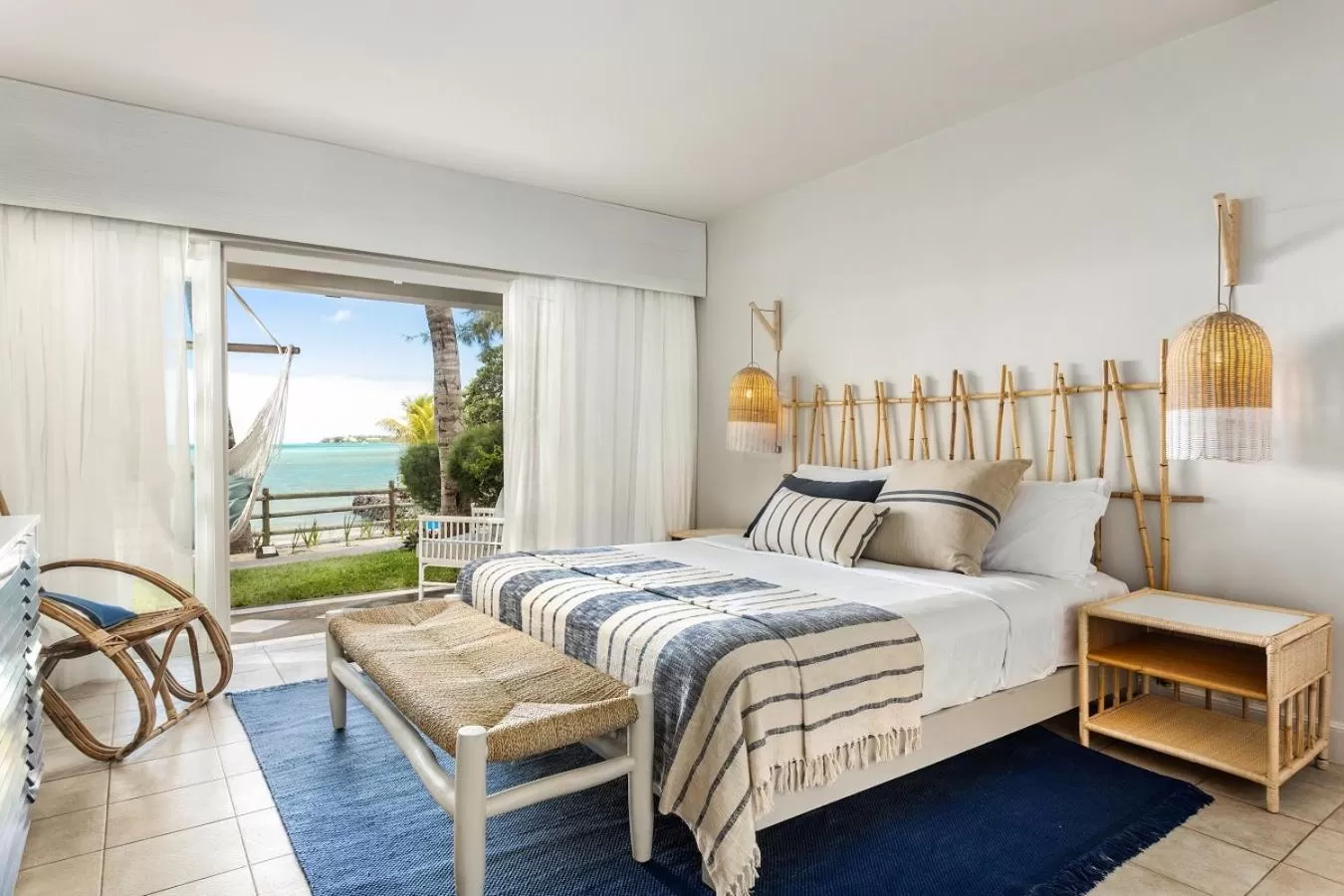 View (from property/room), Bed in Lagoon Attitude (Adults Only)