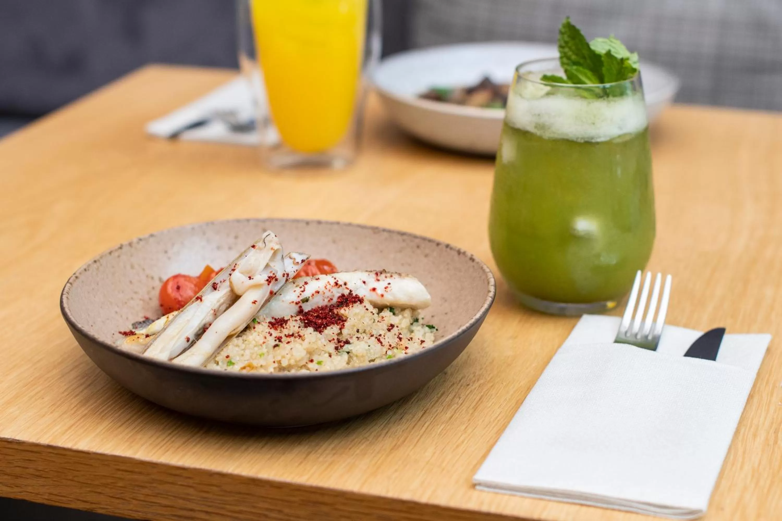 Swimming pool in EVOLUTION Lisboa Hotel