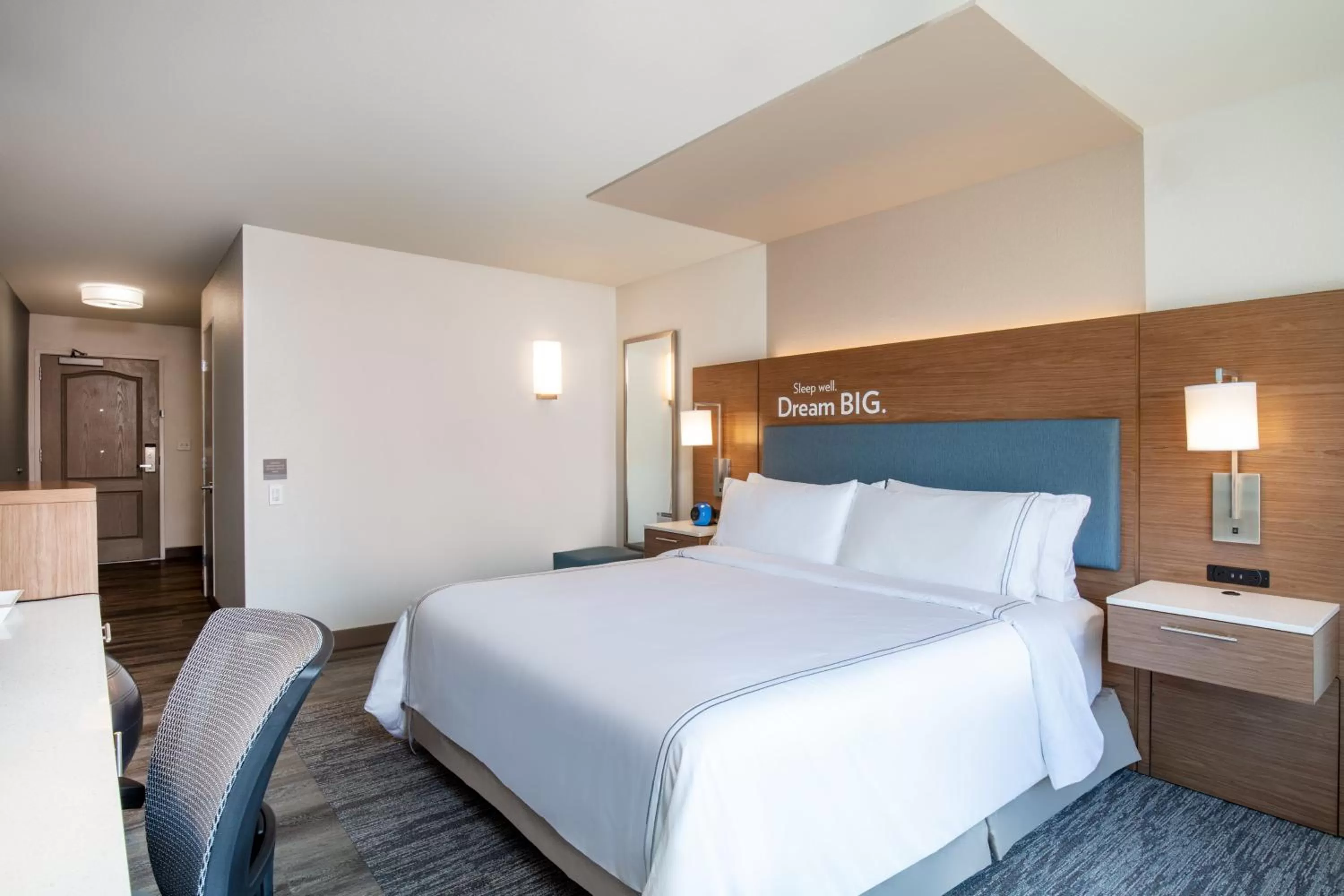 Photo of the whole room, Bed in EVEN Hotels Denver Tech Center-Englewood by IHG