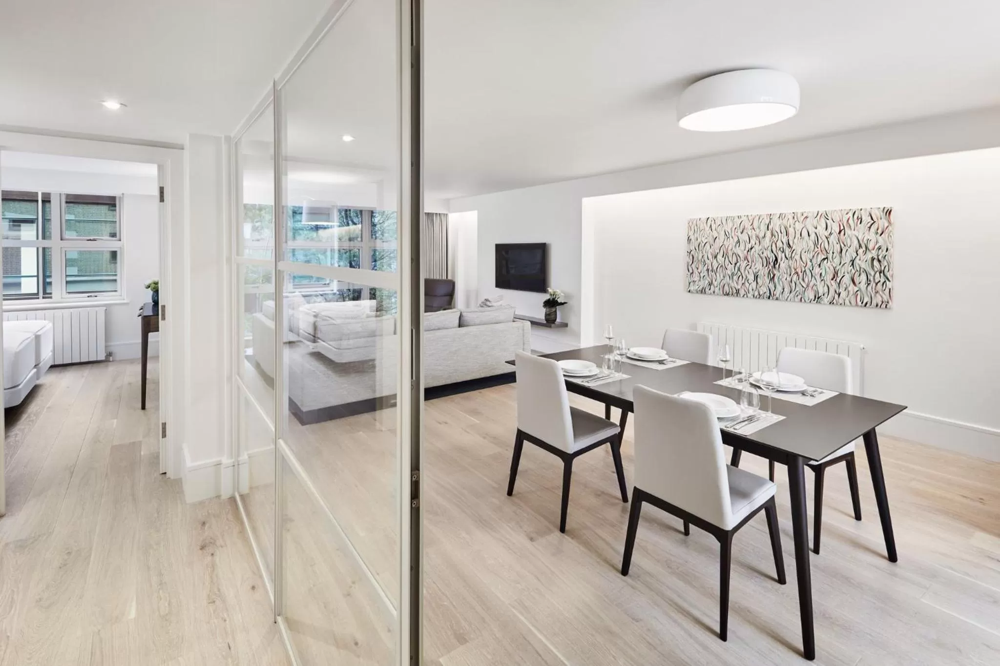 Photo of the whole room, Bed in COMO Metropolitan London