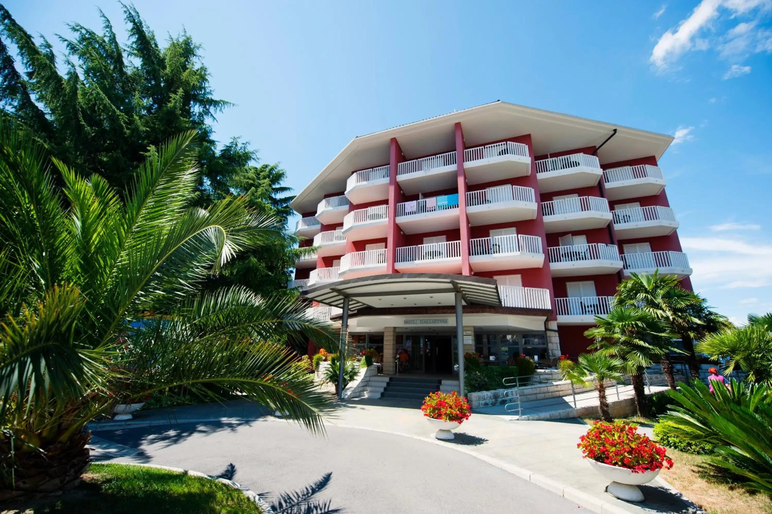 Property Building in Hotel Haliaetum - San Simon Resort