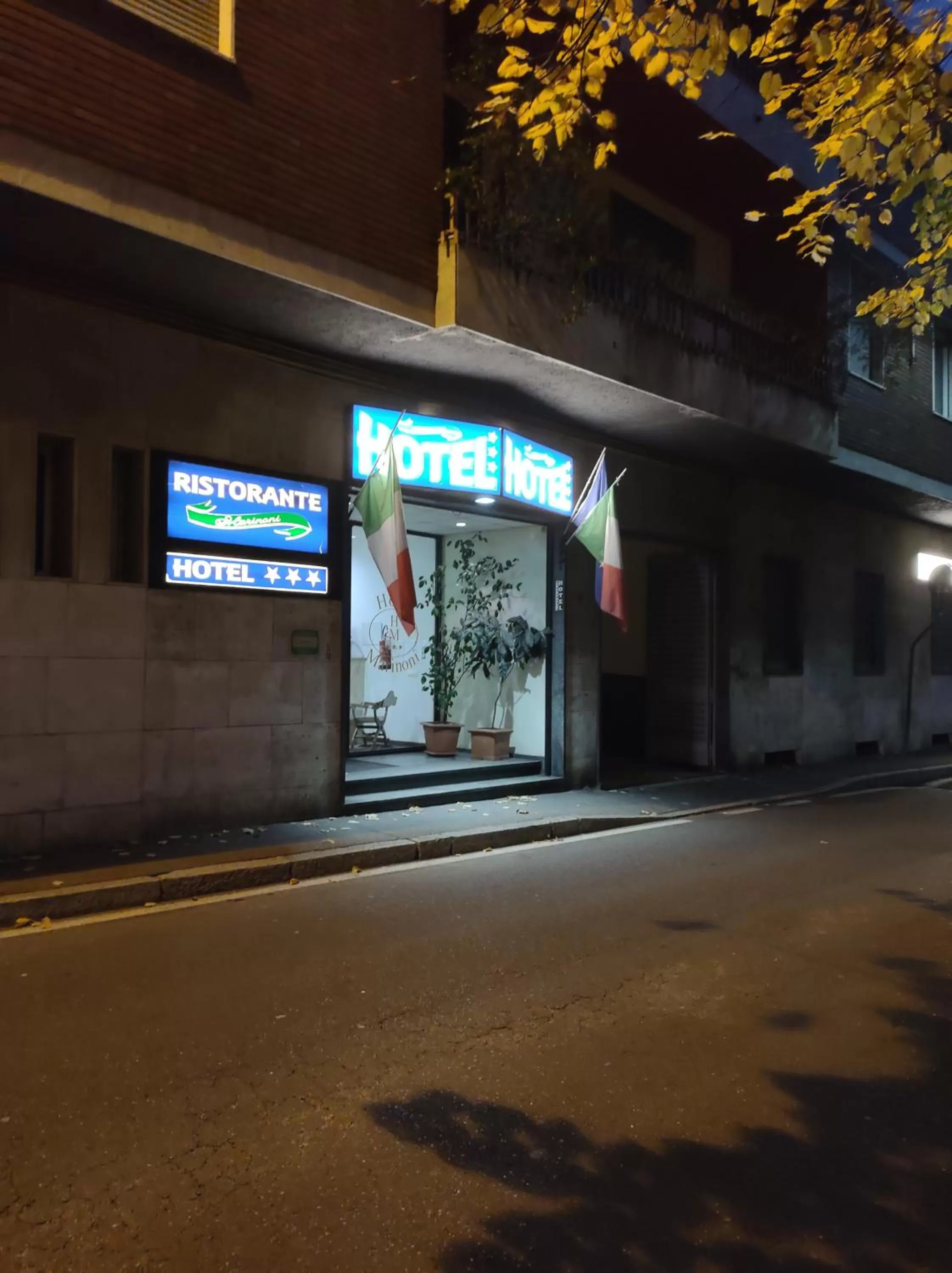 Facade/entrance in Hotel Marinoni