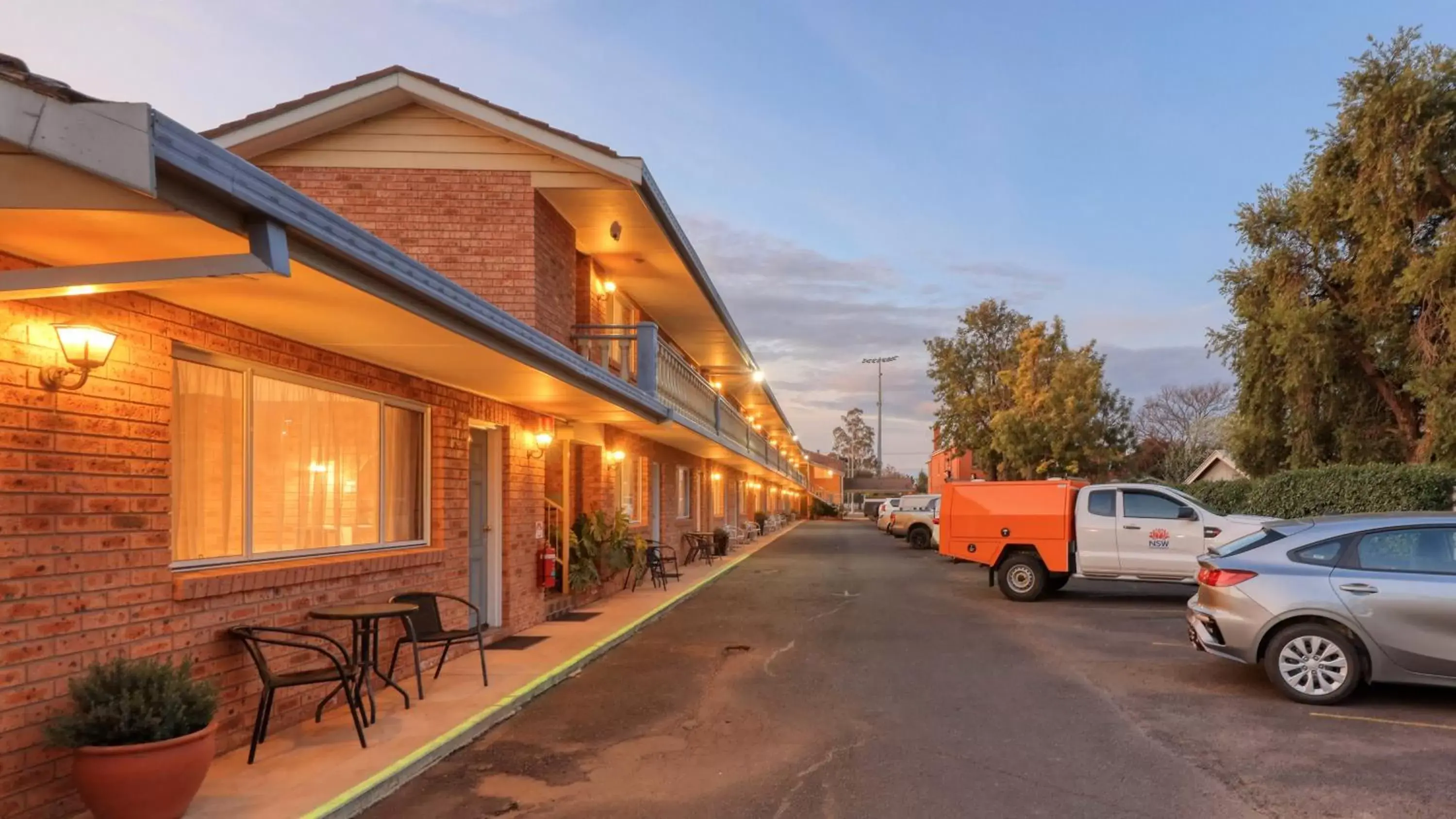 Parking, Property Building in Blue Diamond Motor Inn