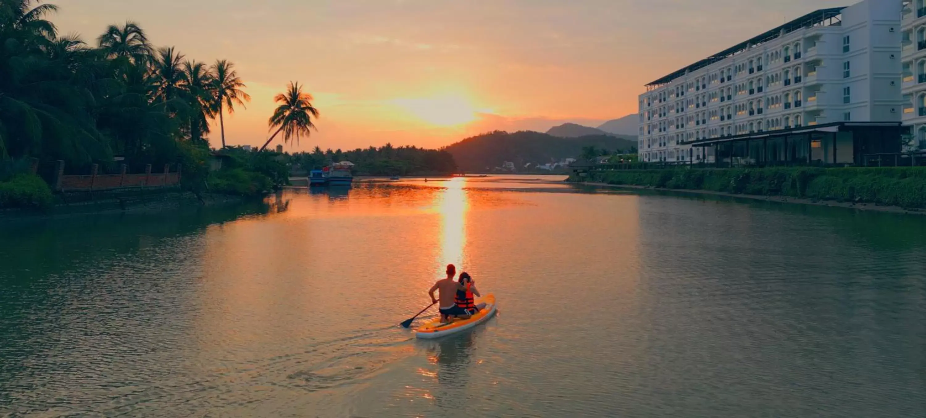 Entertainment, Canoeing in Champa Island Nha Trang - Resort Hotel & Spa