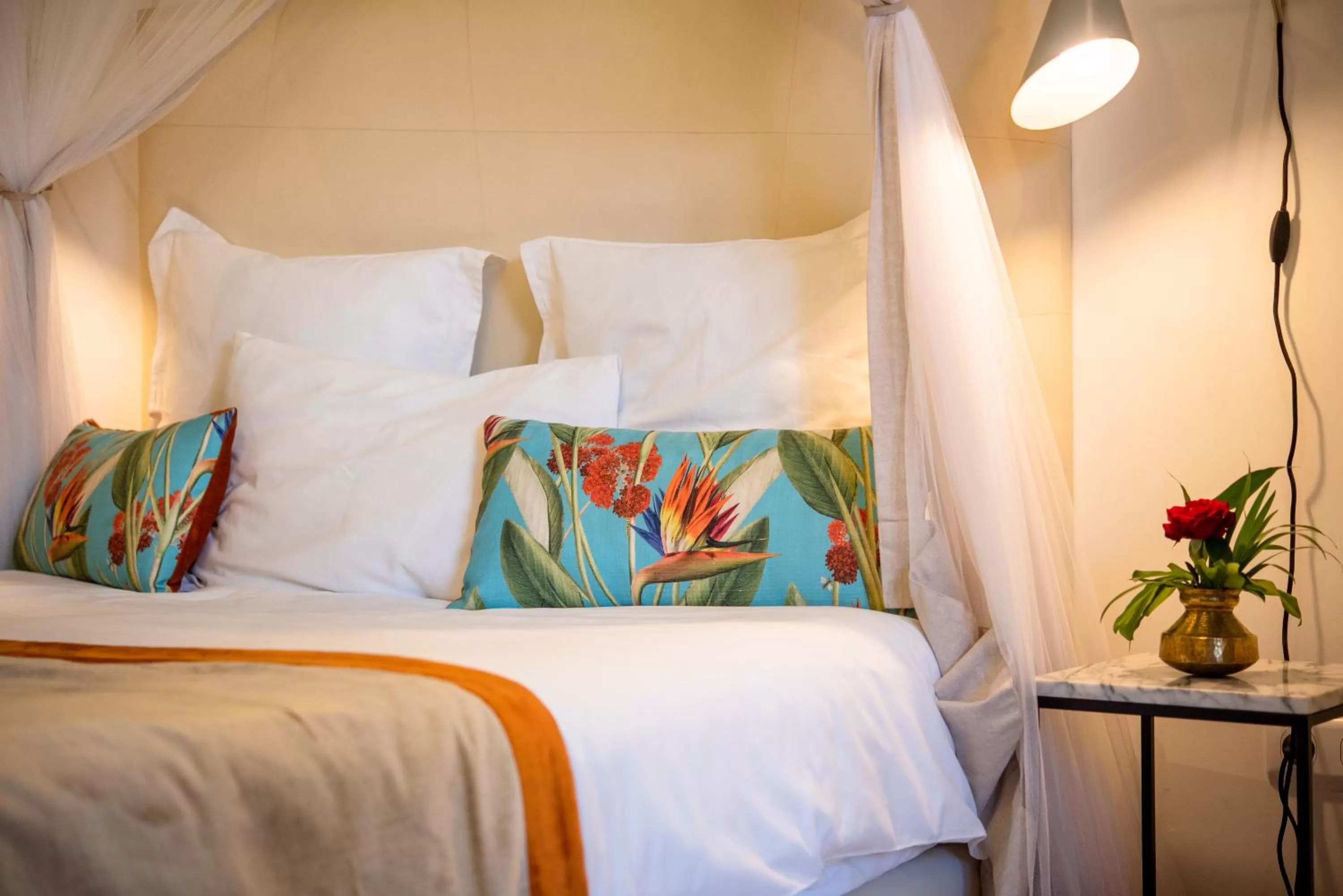 Bedroom, Bed in La Varangue