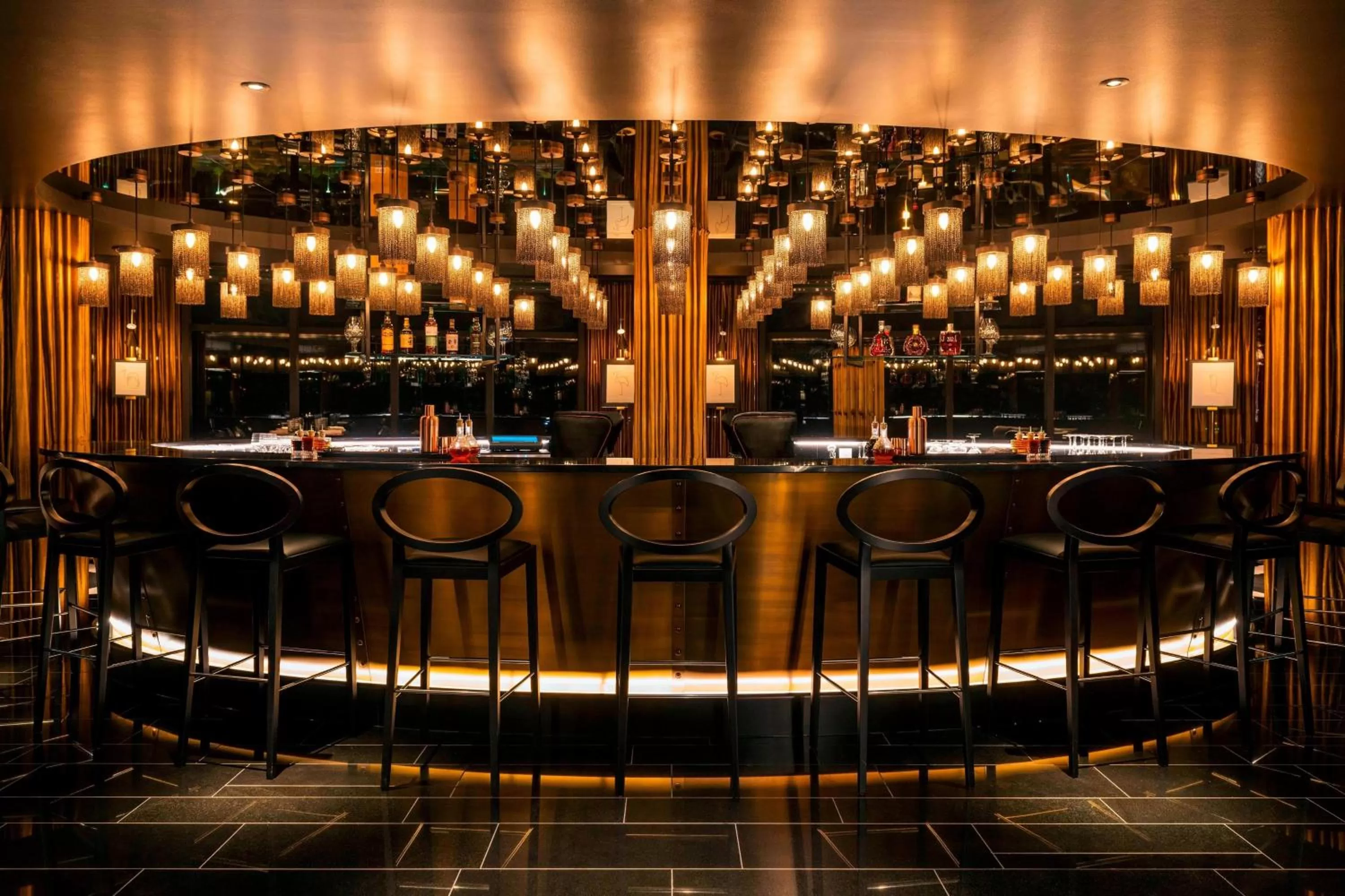 Lounge or bar in Le Royal Meridien Abu Dhabi