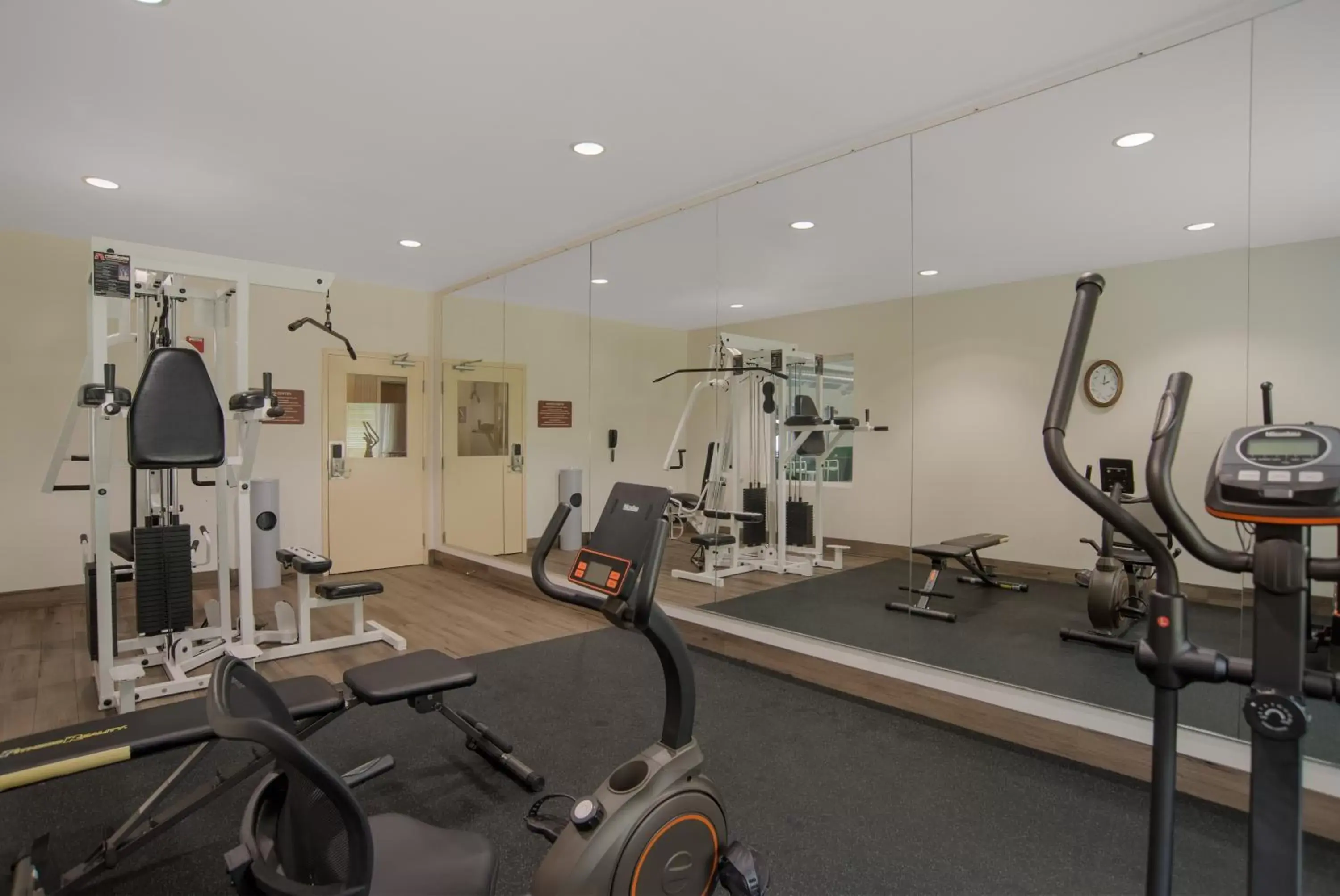 Fitness centre/facilities, Fitness Center/Facilities in Quality Inn & Suites Chambersburg