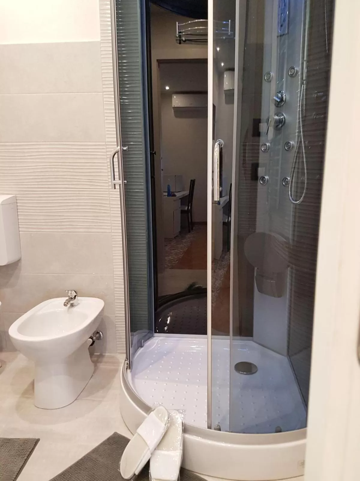 Shower in B&B CELESTE