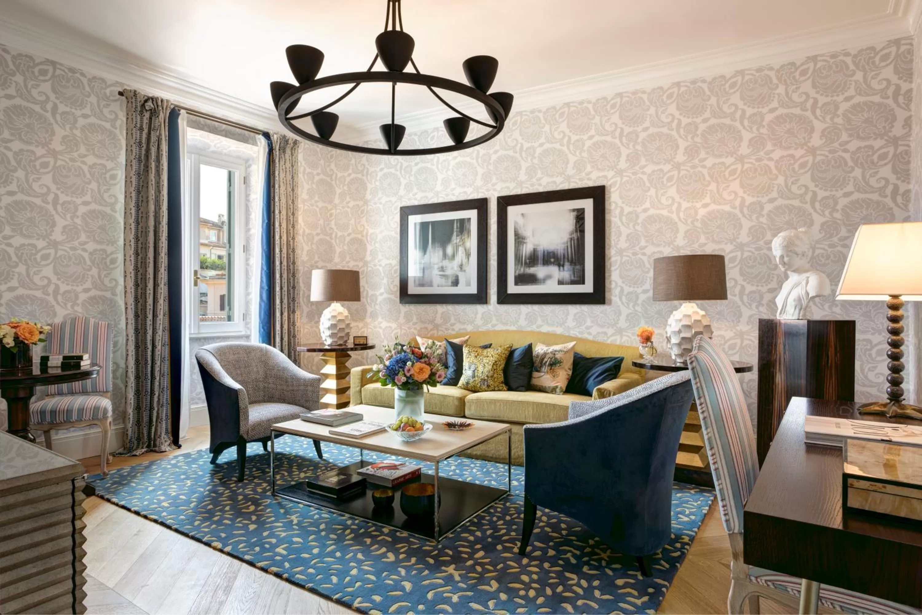 Restaurant/places to eat in Rocco Forte Hotel De Russie